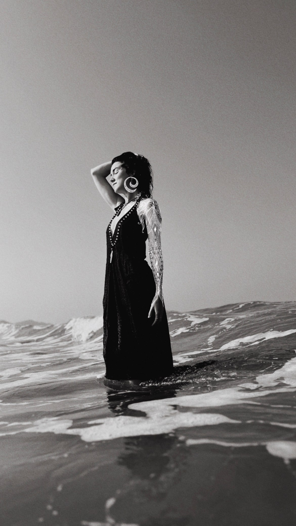 Lines 𓁿. Cari Clavijo | dancer | artist