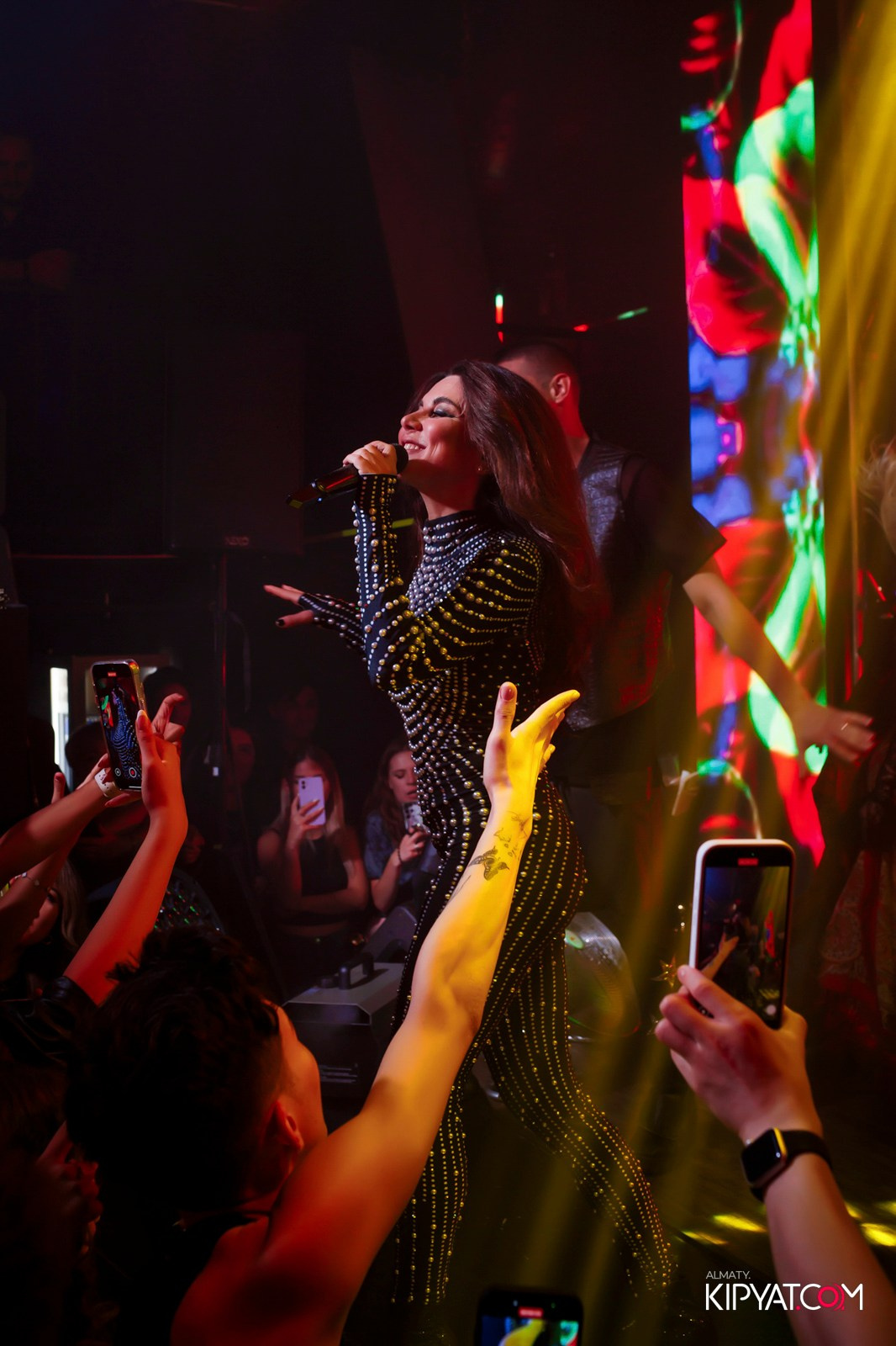 НОЧНОЙ КЛУБ ICON. КИПЯТКОМ АЛМАТЫ!