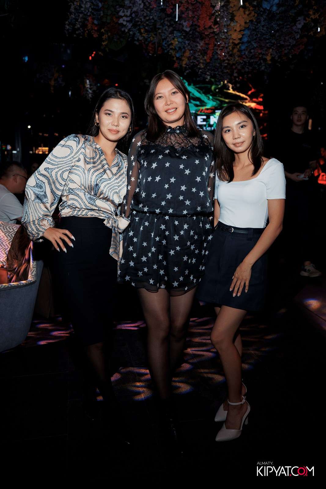 FRIENDS BAR & TERRACE. КИПЯТКОМ АЛМАТЫ!