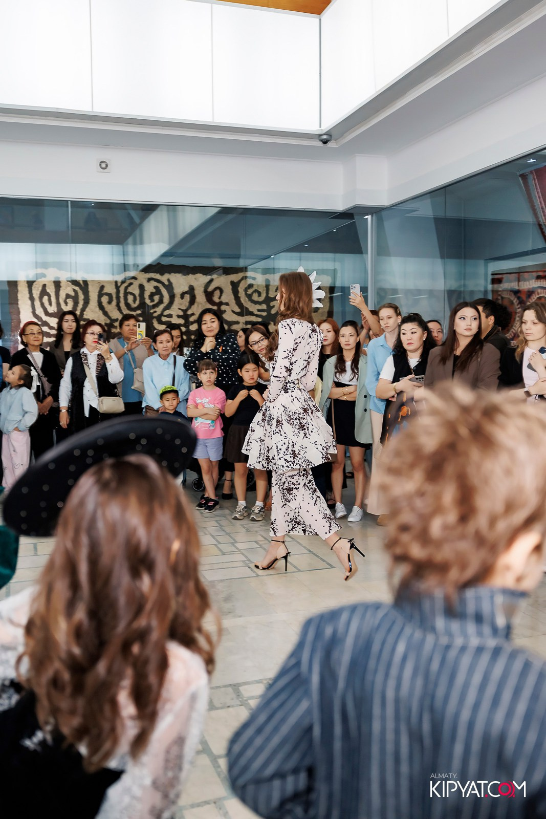 JUNIOR MODELS SHOW. ПЕРФОМАНС НОЧЬ В МУЗЕЕ. КИПЯТКОМ АЛМАТЫ! Фотосъемка мероприятий в Алматы
