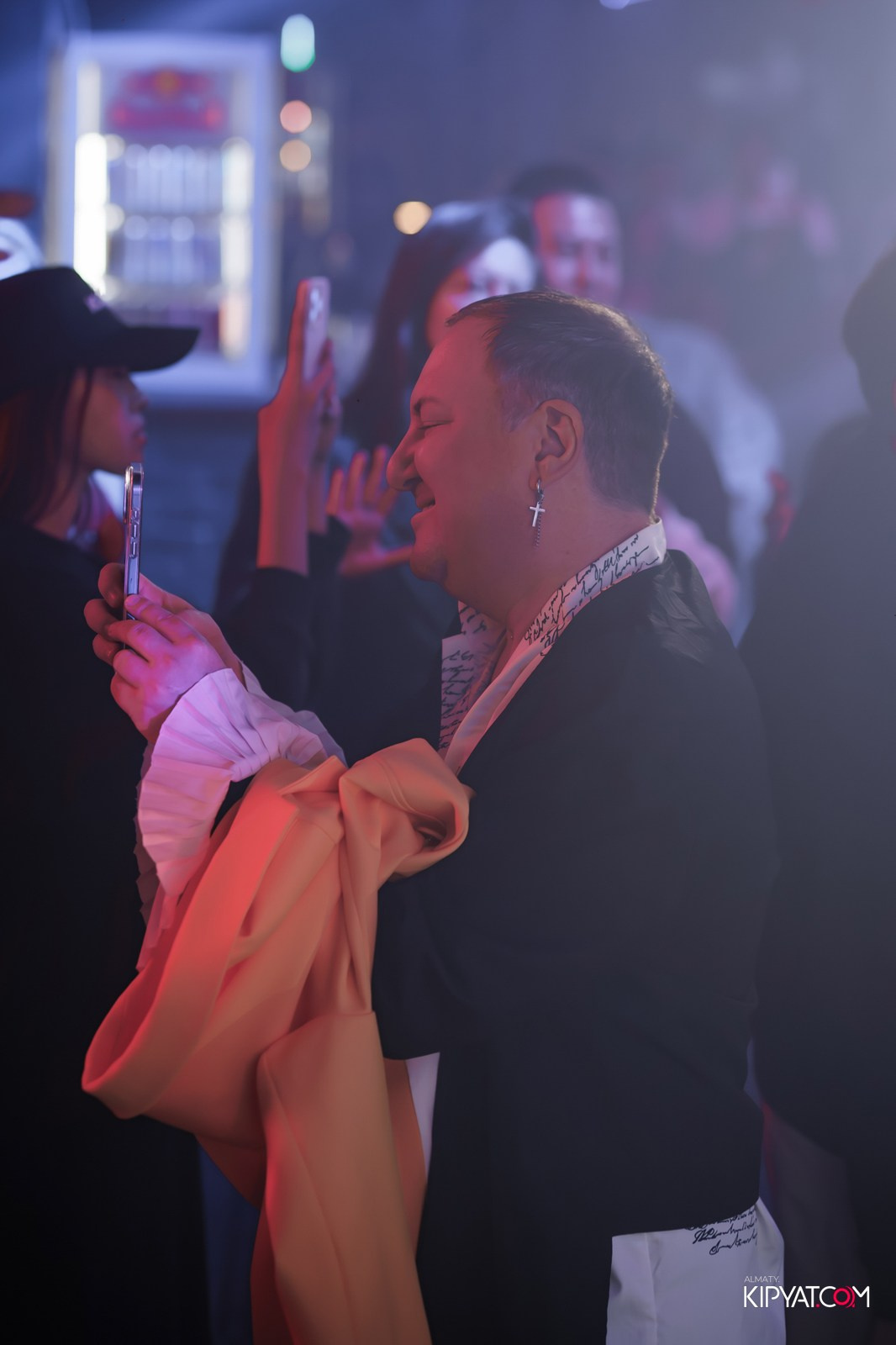 НОЧНОЙ КЛУБ ICON. КИПЯТКОМ АЛМАТЫ!