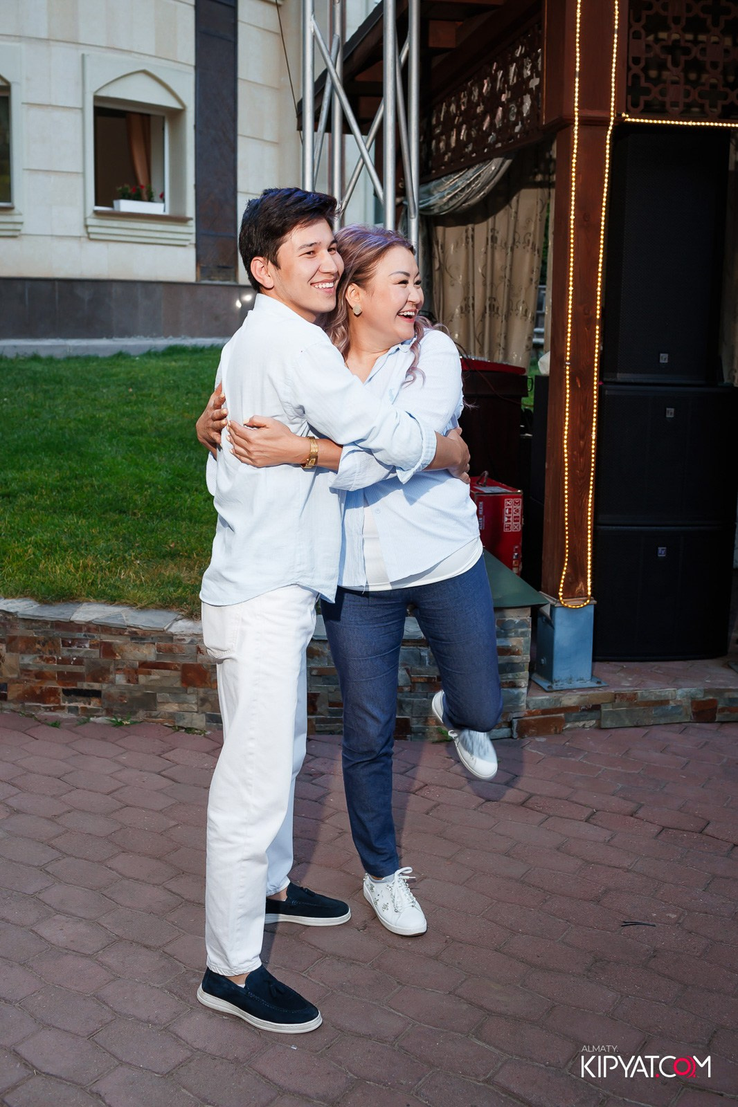 РЕСТОРАН УЧ ЛЯГАН. КИПЯТКОМ АЛМАТЫ!