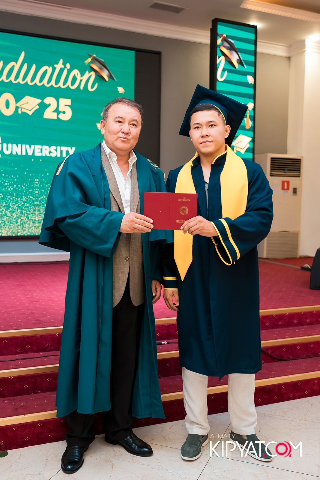 GRADUATION 2025 Q UNIVERSITY. КИПЯТКОМ АЛМАТЫ!