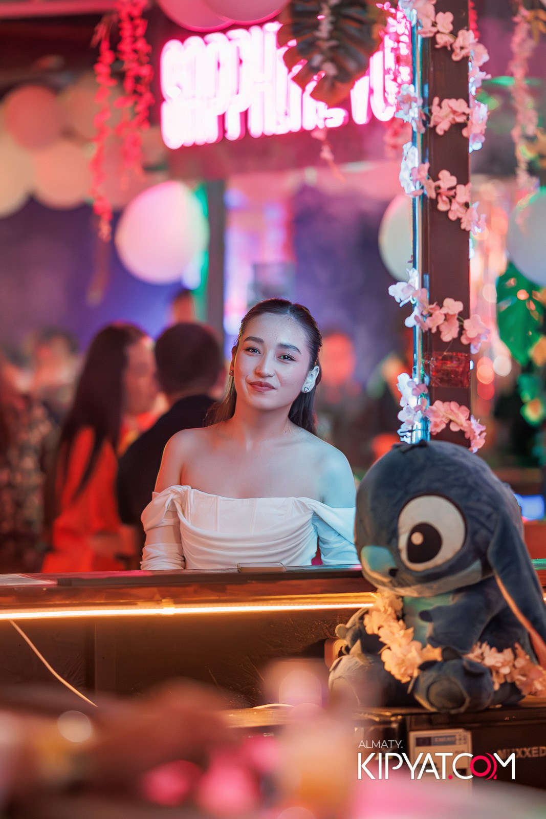 SKY BAR. КИПЯТКОМ АЛМАТЫ!