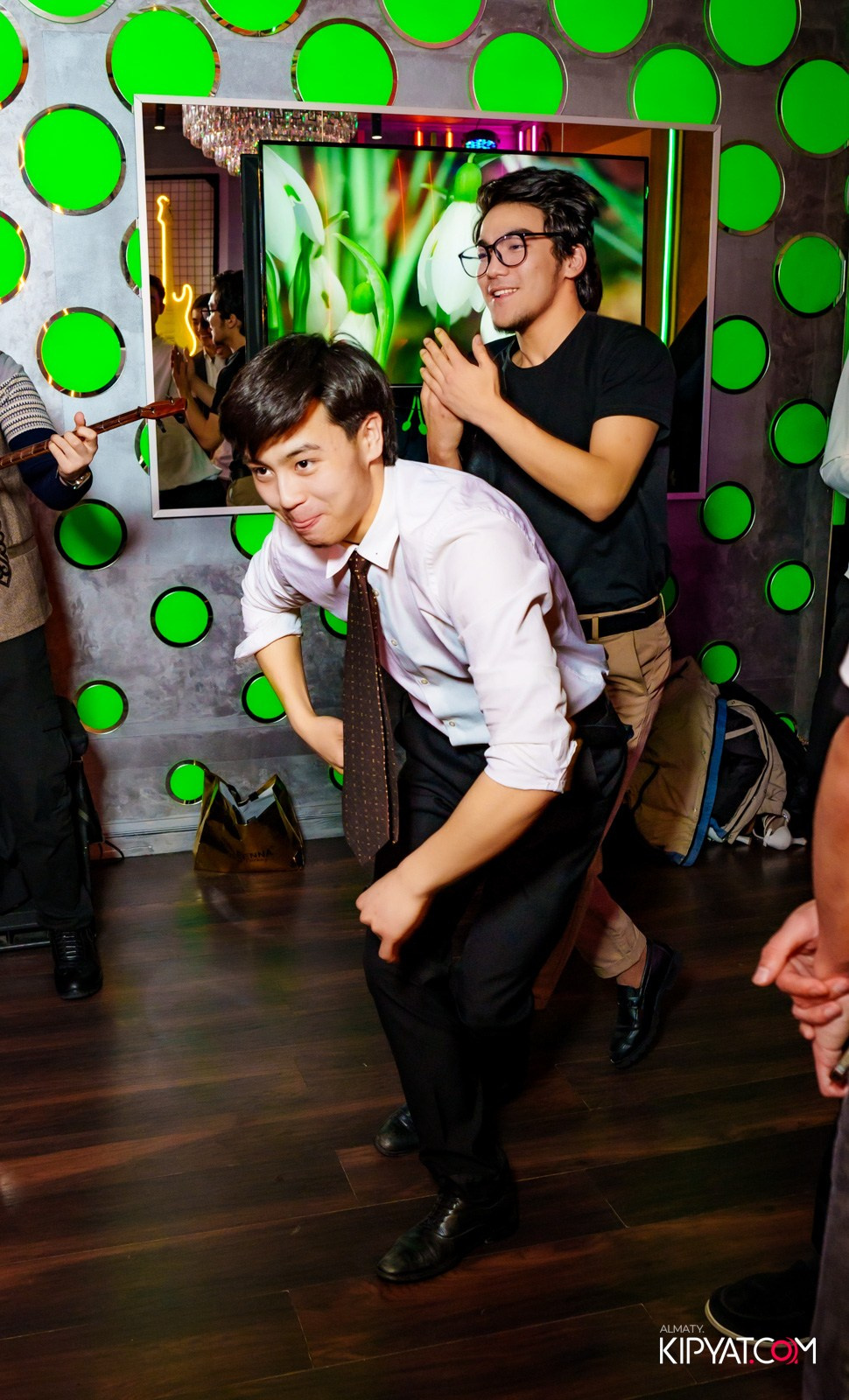 УХО И МЕДВЕДЬ НА САИНА. КИПЯТКОМ АЛМАТЫ!