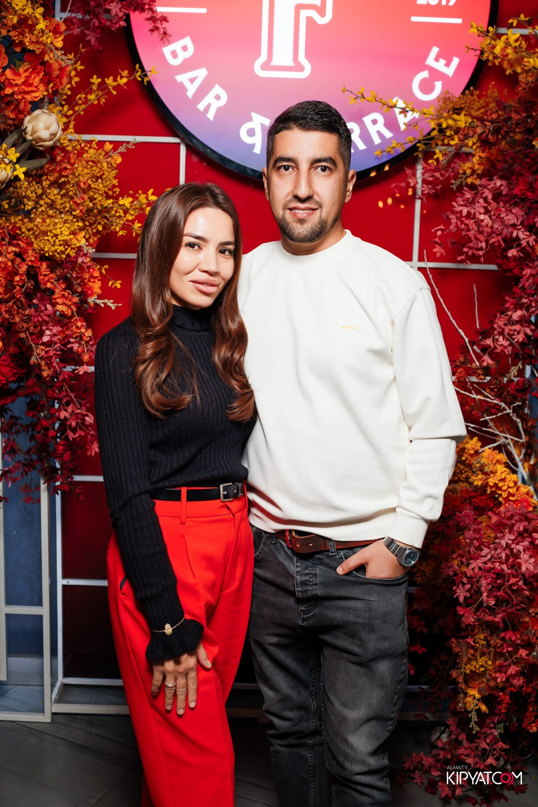 FRIENDS BAR & TERRACE. КИПЯТКОМ АЛМАТЫ!