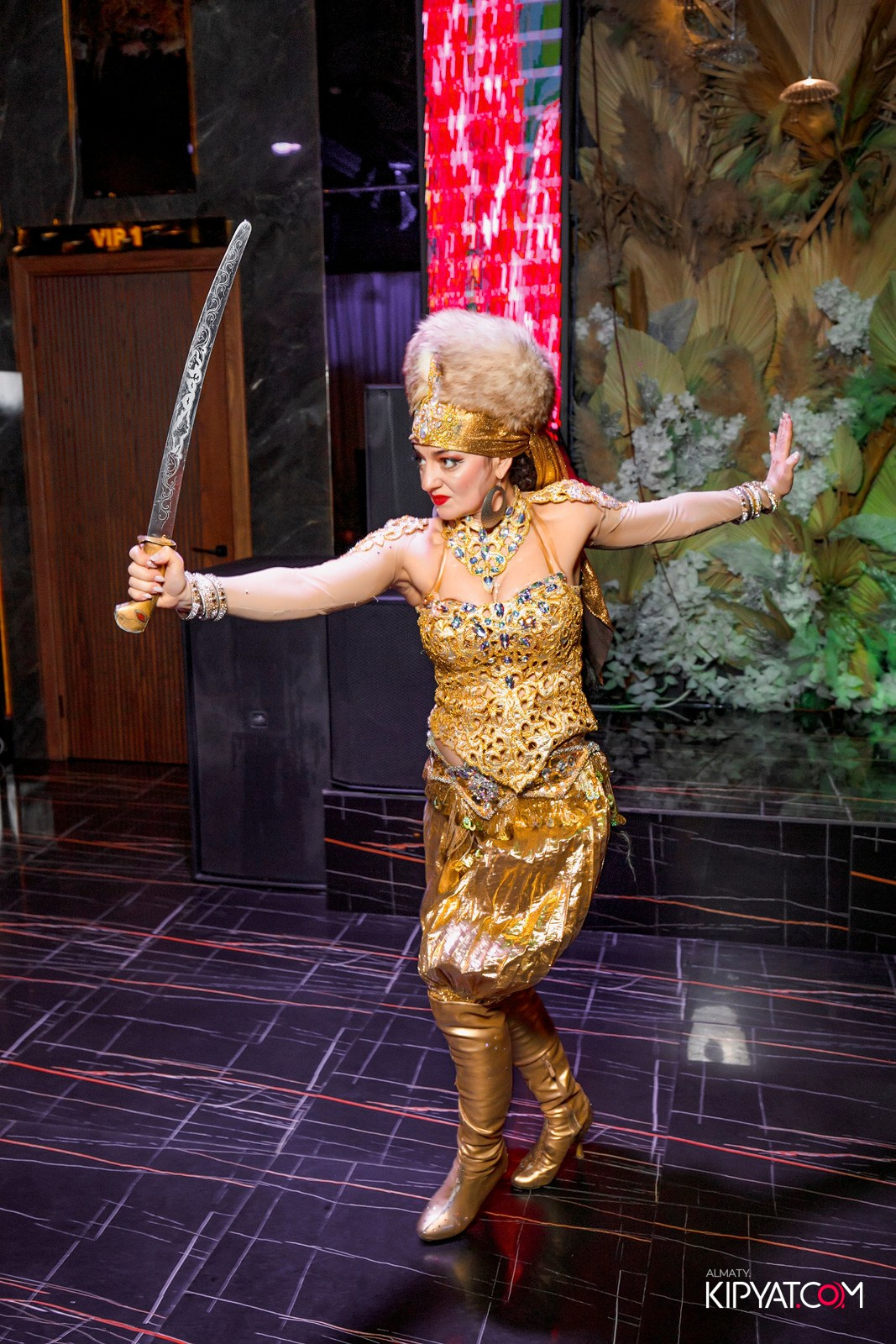 БАР ПАНАЕХАЛИ НА ДОСТЫК. КИПЯТКОМ АЛМАТЫ! Фотосъемка мероприятий в Алматы
