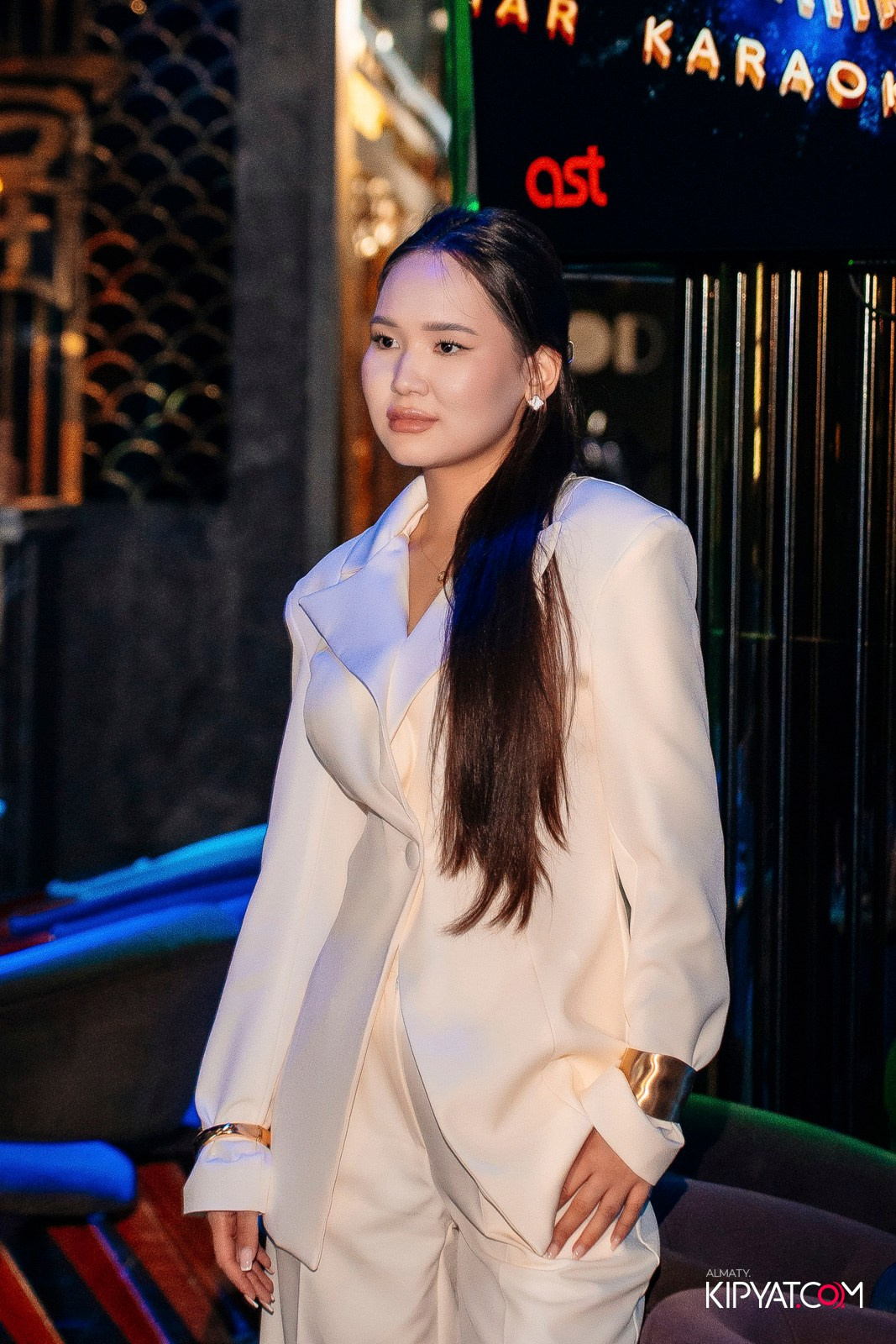 MOOD KARAOKE & TERRACE. КИПЯТКОМ АЛМАТЫ!