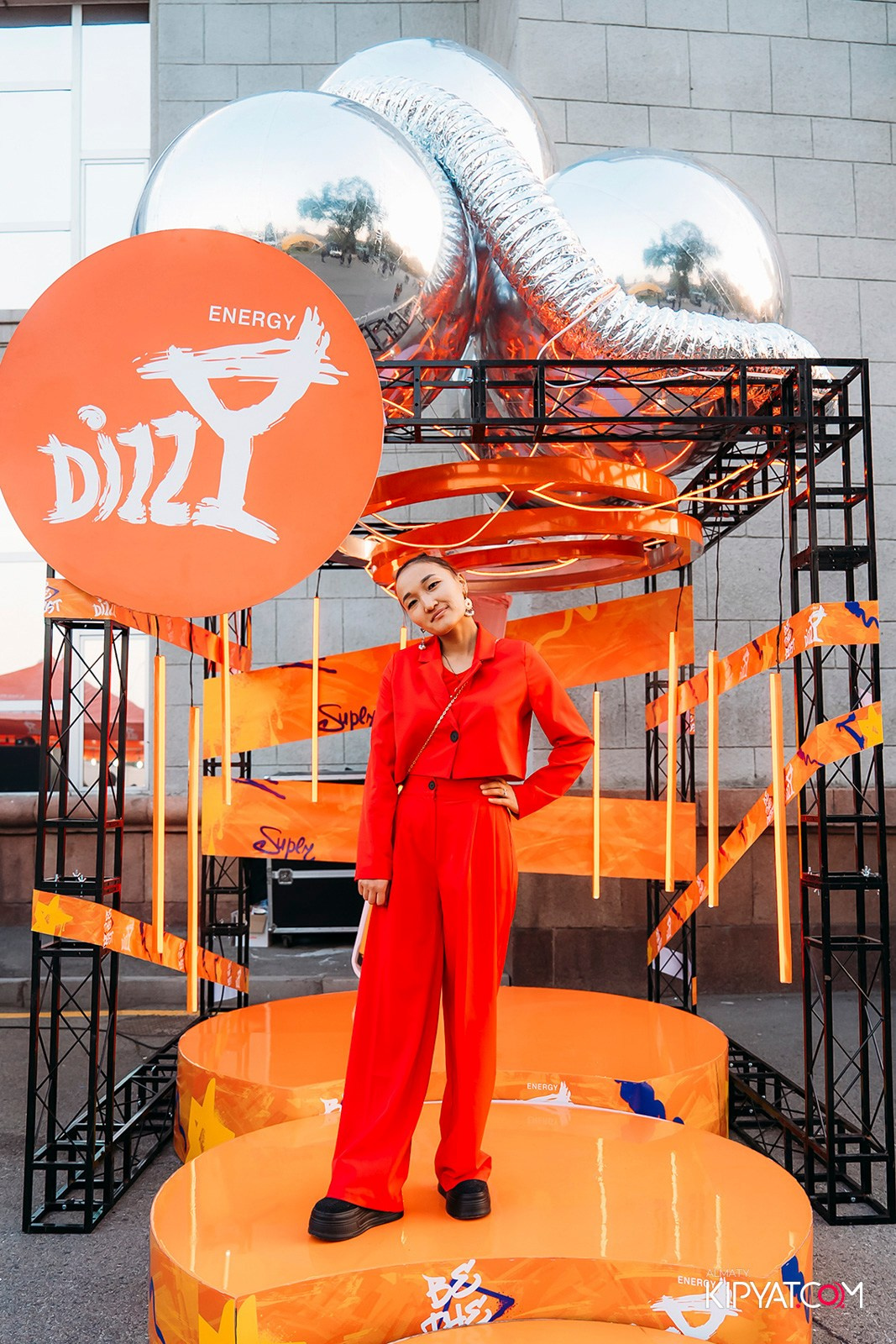 КОНЦЕРТ МИРАСА ЖУГУНУСОВА НА ЦЕНТРАЛЬНОМ СТАДИОНЕ. КИПЯТКОМ АЛМАТЫ!