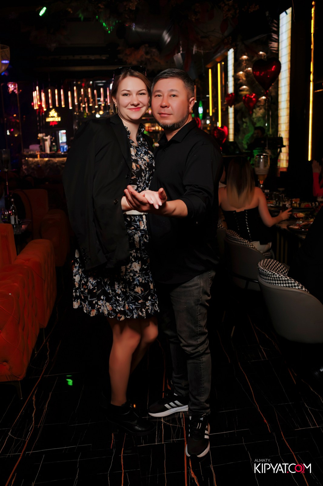БАР ПАНАЕХАЛИ НА ДОСТЫК. КИПЯТКОМ АЛМАТЫ! Фотосъемка мероприятий в Алматы