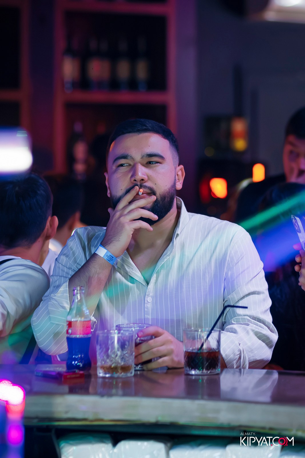 UYAT EMES BAR. КИПЯТКОМ АЛМАТЫ!