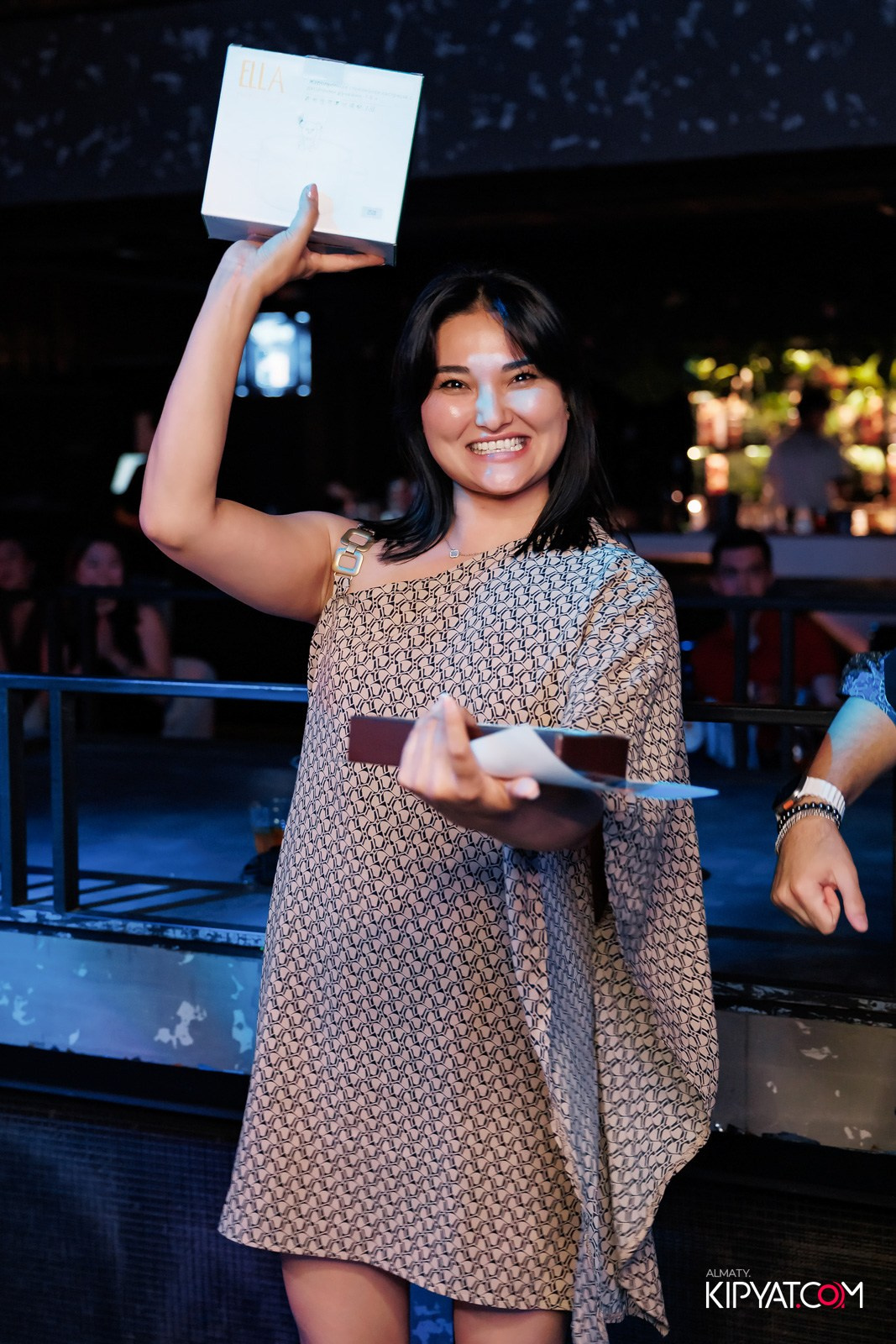 МУЗЫКАЛЬНОЕ ЛОТО В HIT RETRO. КИПЯТКОМ АЛМАТЫ!