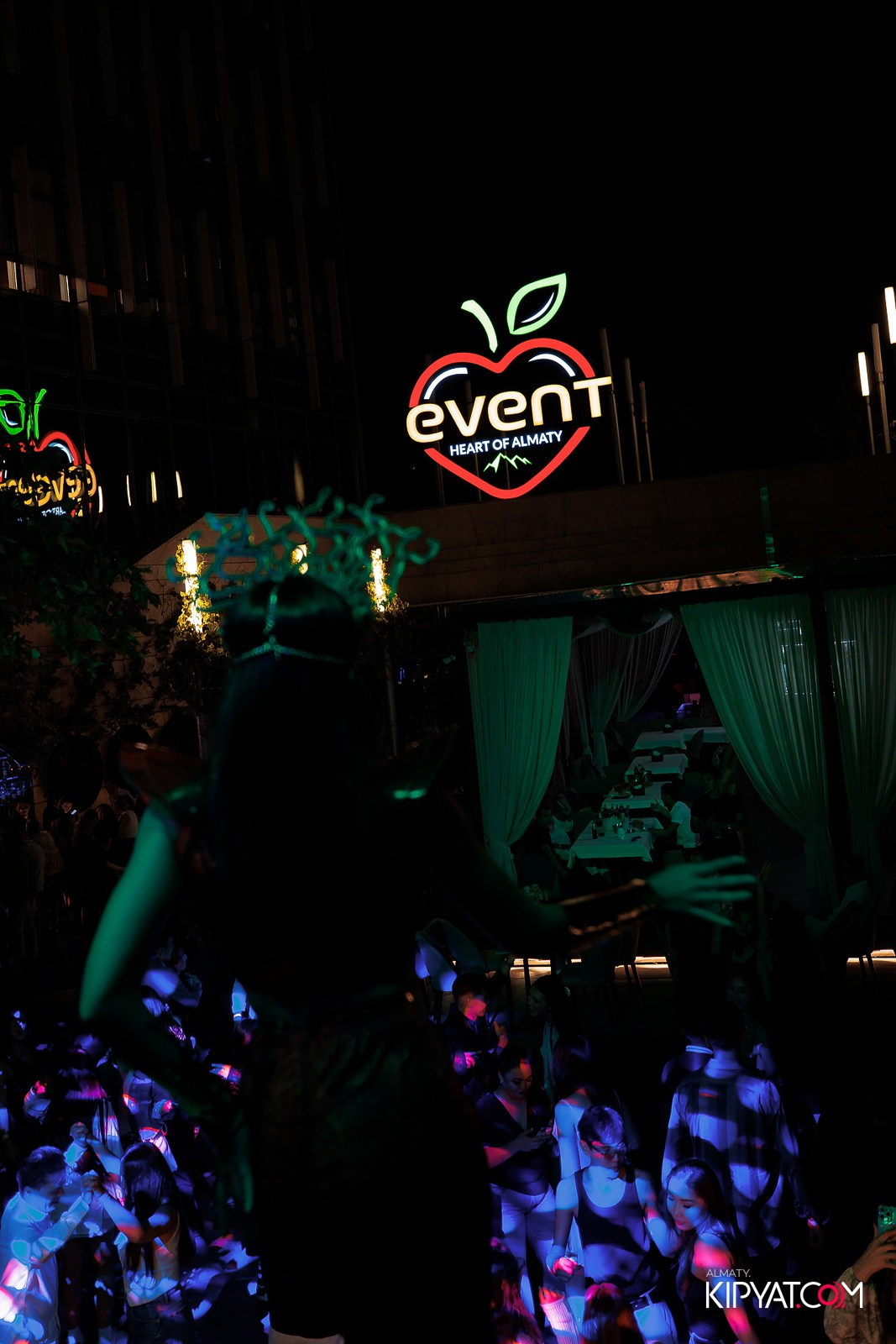 EVENT BAR. КИПЯТКОМ АЛМАТЫ!