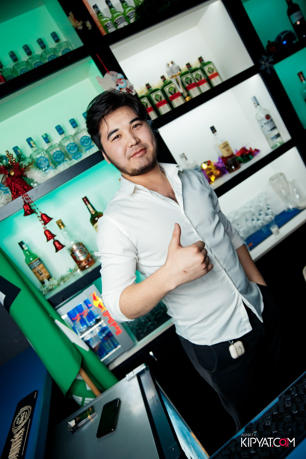 UYAT EMES BAR. КИПЯТКОМ АЛМАТЫ!