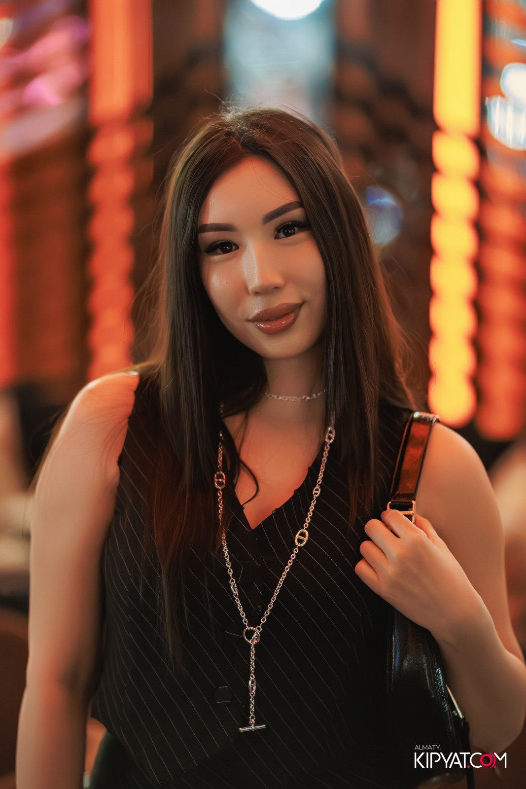 FRIENDS BAR & TERRACE. КИПЯТКОМ АЛМАТЫ!