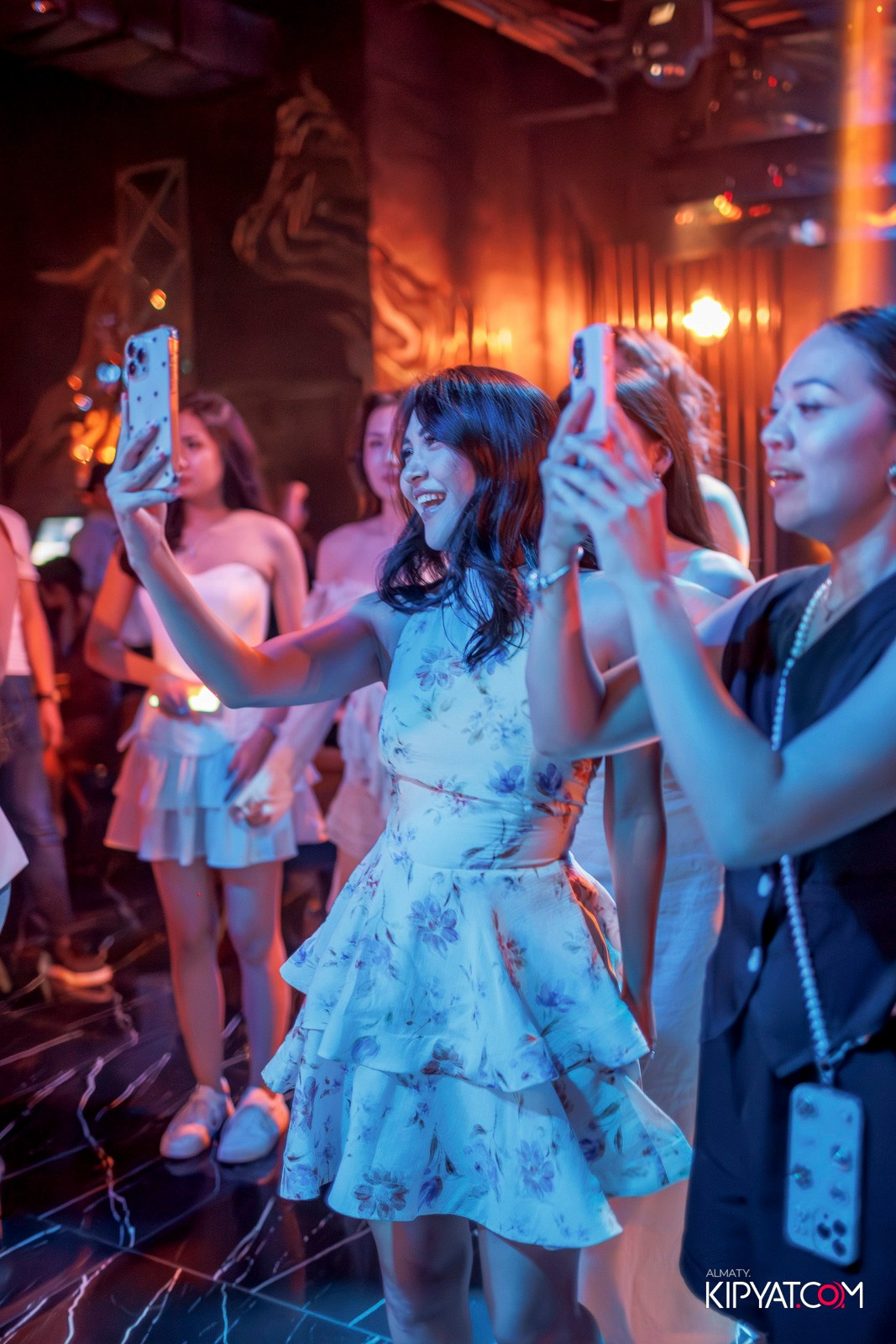 MOOD KARAOKE & TERRACE. КИПЯТКОМ АЛМАТЫ!