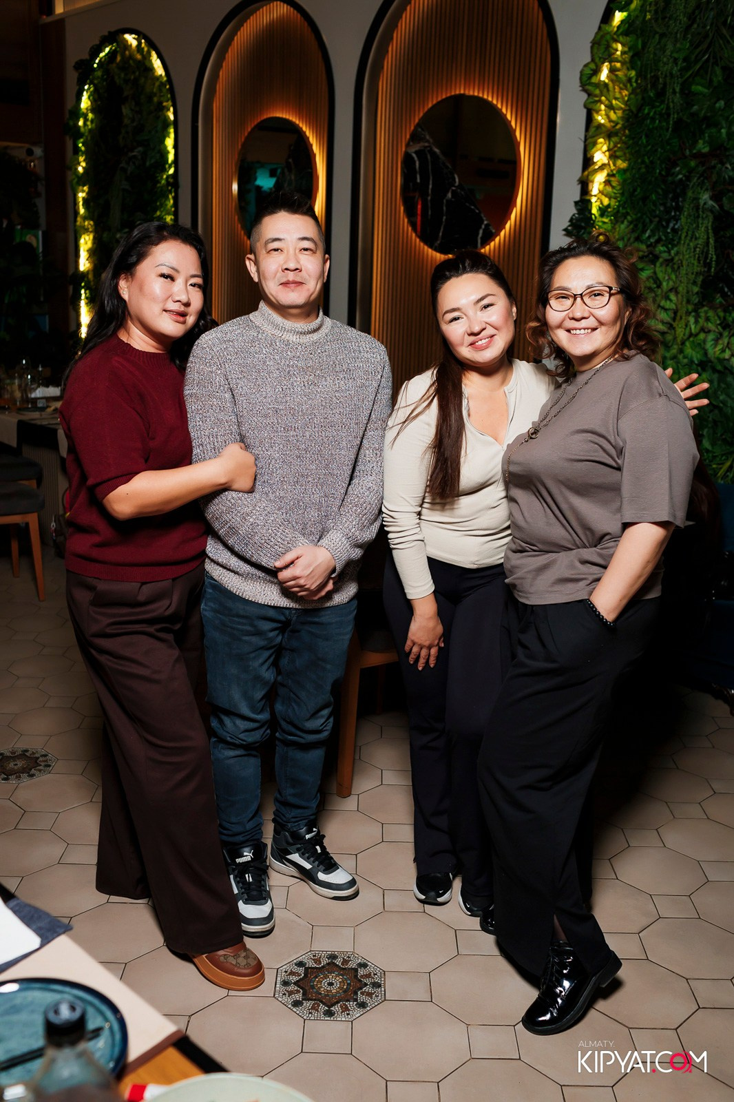 MODI RESTORANCHIK. КИПЯТКОМ АЛМАТЫ!