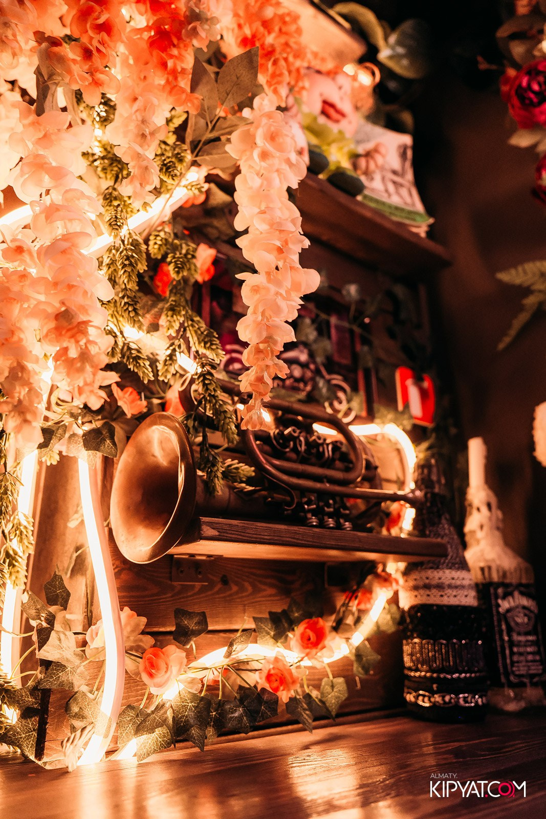 VIСTORY PUB. КИПЯТКОМ АЛМАТЫ!