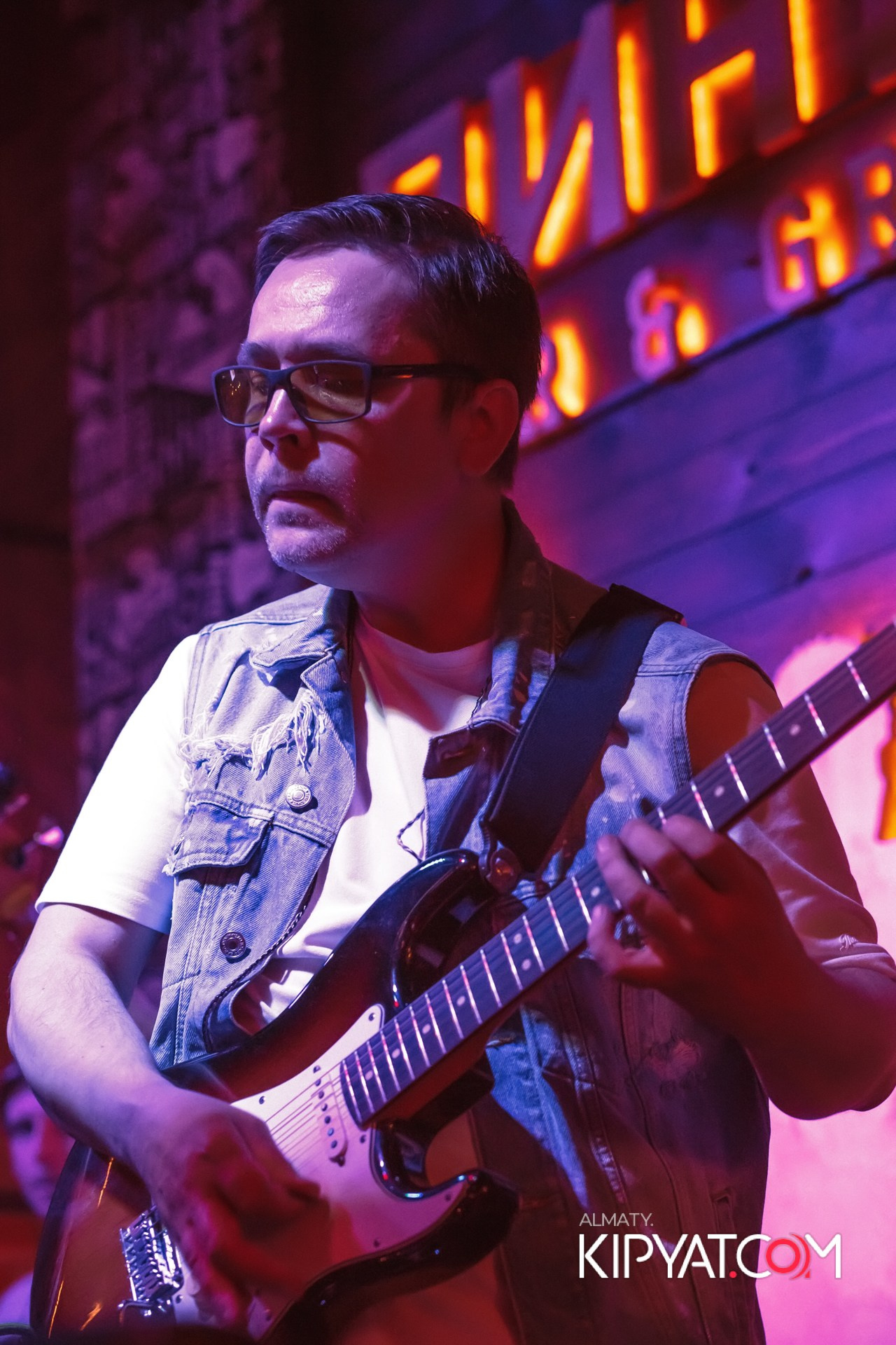 ПИНТА НА АЛТЫНСАРИНА. КИПЯТКОМ АЛМАТЫ! Фотосъемка мероприятий в Алматы