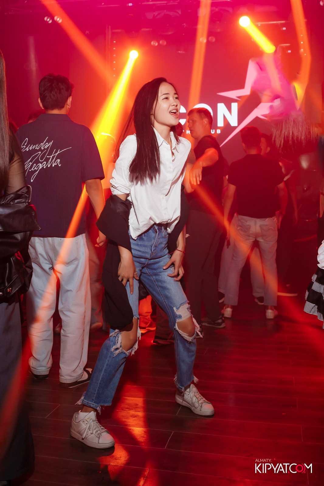 НОЧНОЙ КЛУБ ICON. КИПЯТКОМ АЛМАТЫ!
