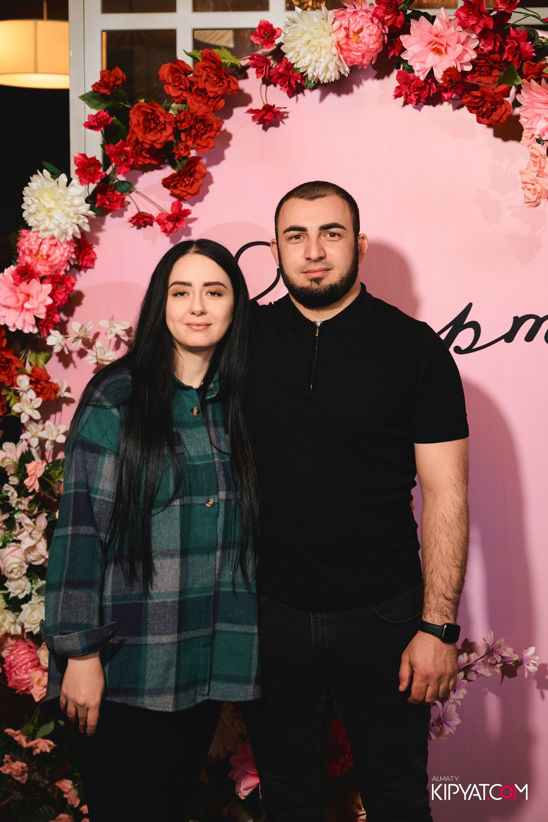 ГРУЗИНСКИЙ ДВОР НА КАБАНБАЙ БАТЫРА. КИПЯТКОМ АЛМАТЫ!