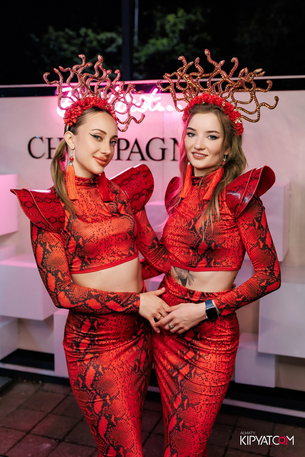 ЗАЯ, НА БИС. КИПЯТКОМ АЛМАТЫ!