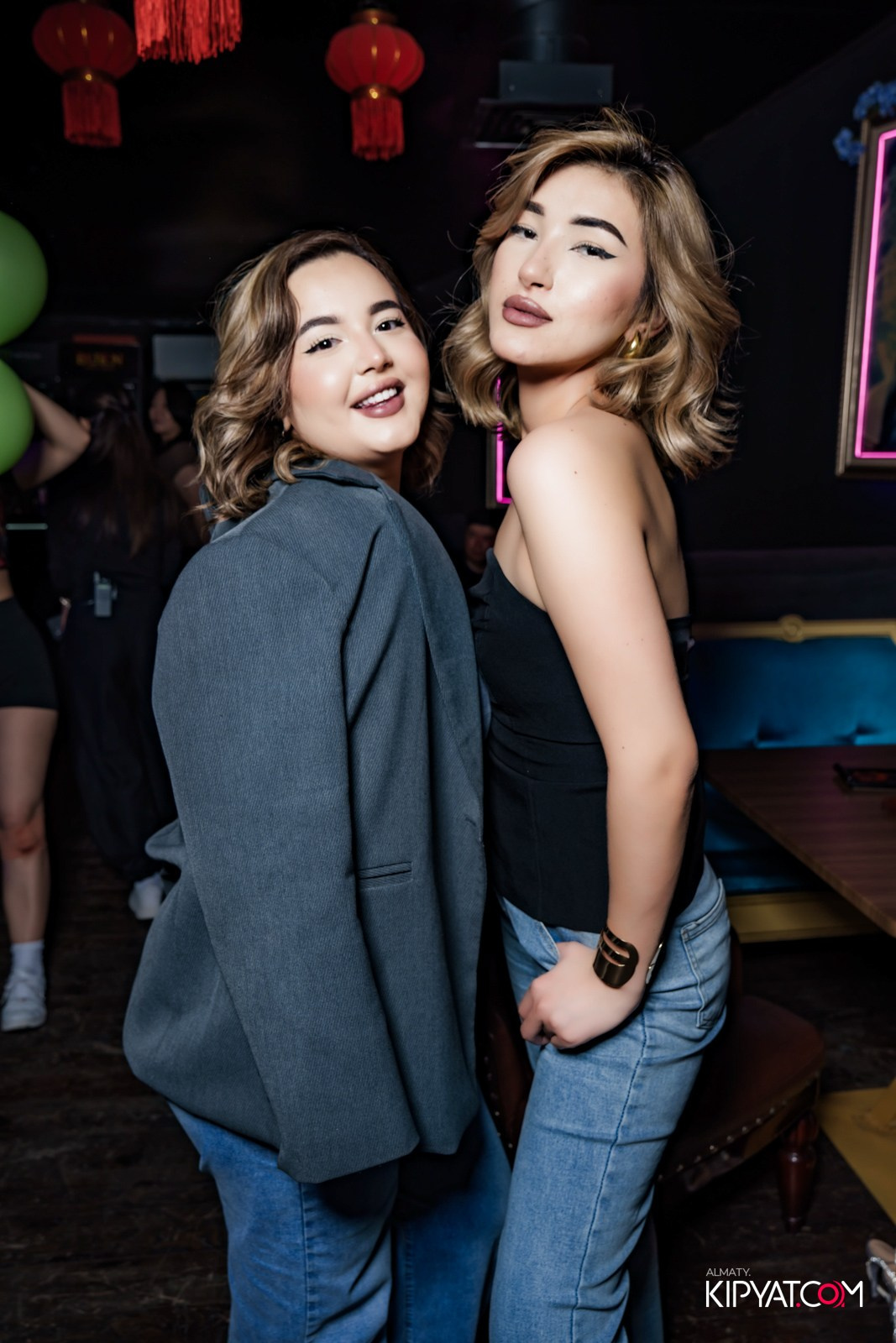 UYAT EMES BAR. КИПЯТКОМ АЛМАТЫ!