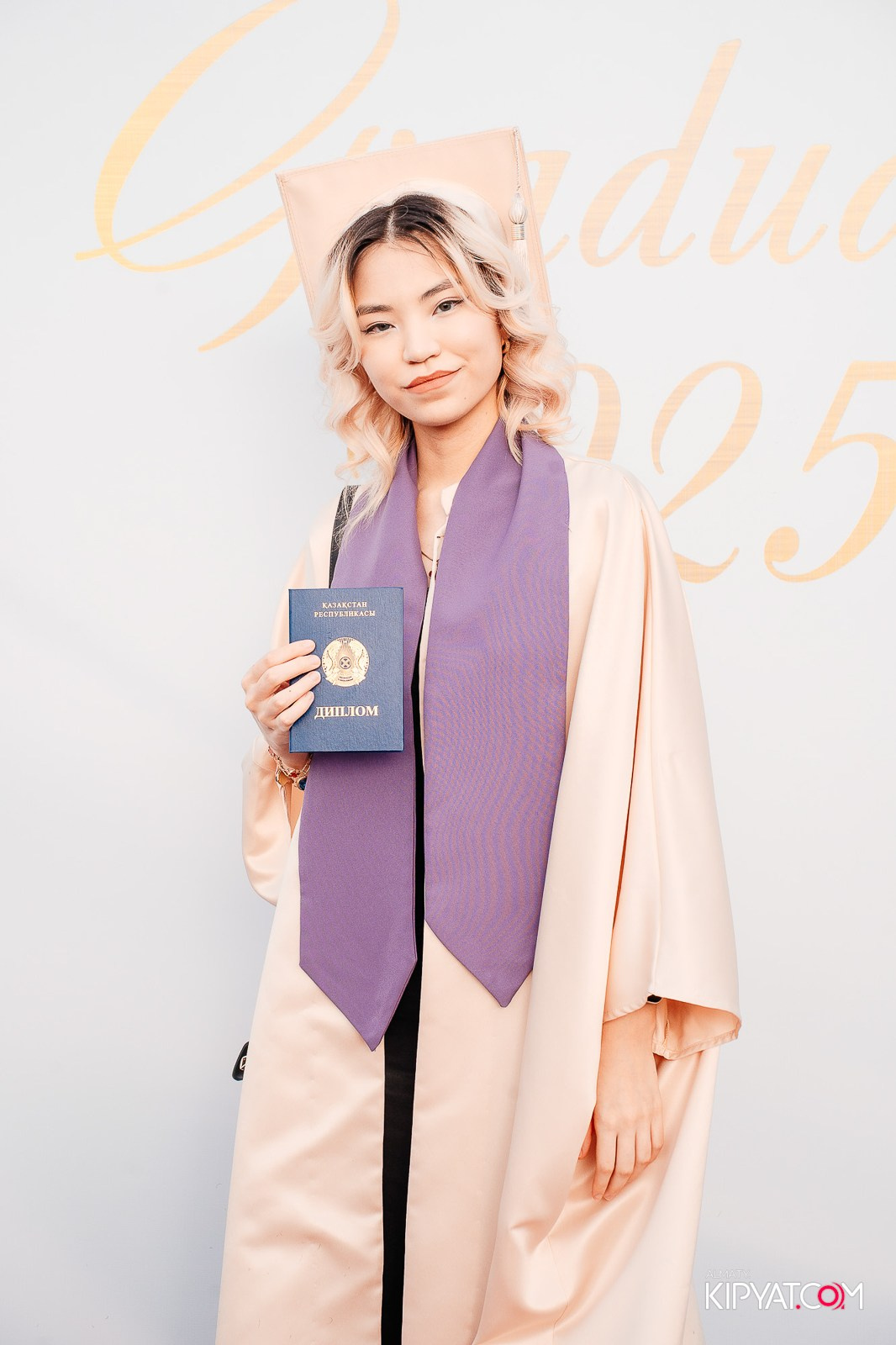 ВРУЧЕНИЕ ДИПЛОМОВ — НАРХОЗ КОЛЛЕДЖ. Part 1. КИПЯТКОМ АЛМАТЫ!