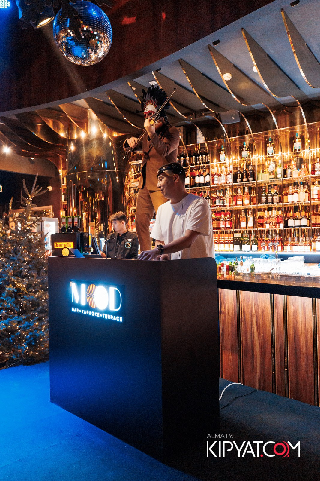 MOOD KARAOKE & TERRACE. КИПЯТКОМ АЛМАТЫ!