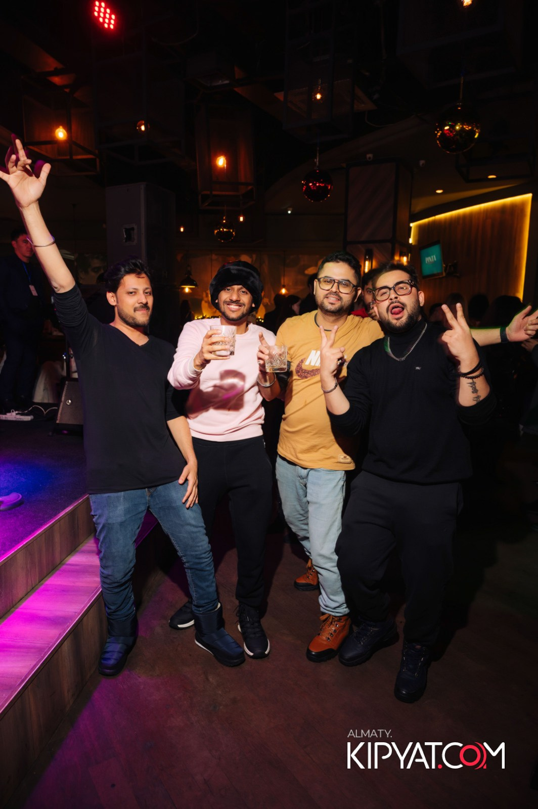 ПИНТА ДОСТЫК. КИПЯТКОМ АЛМАТЫ!