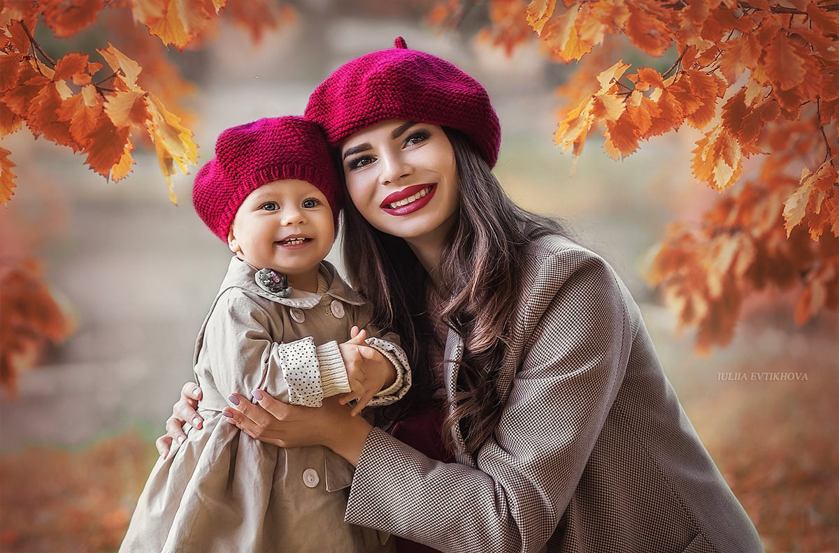 Мама с детьми