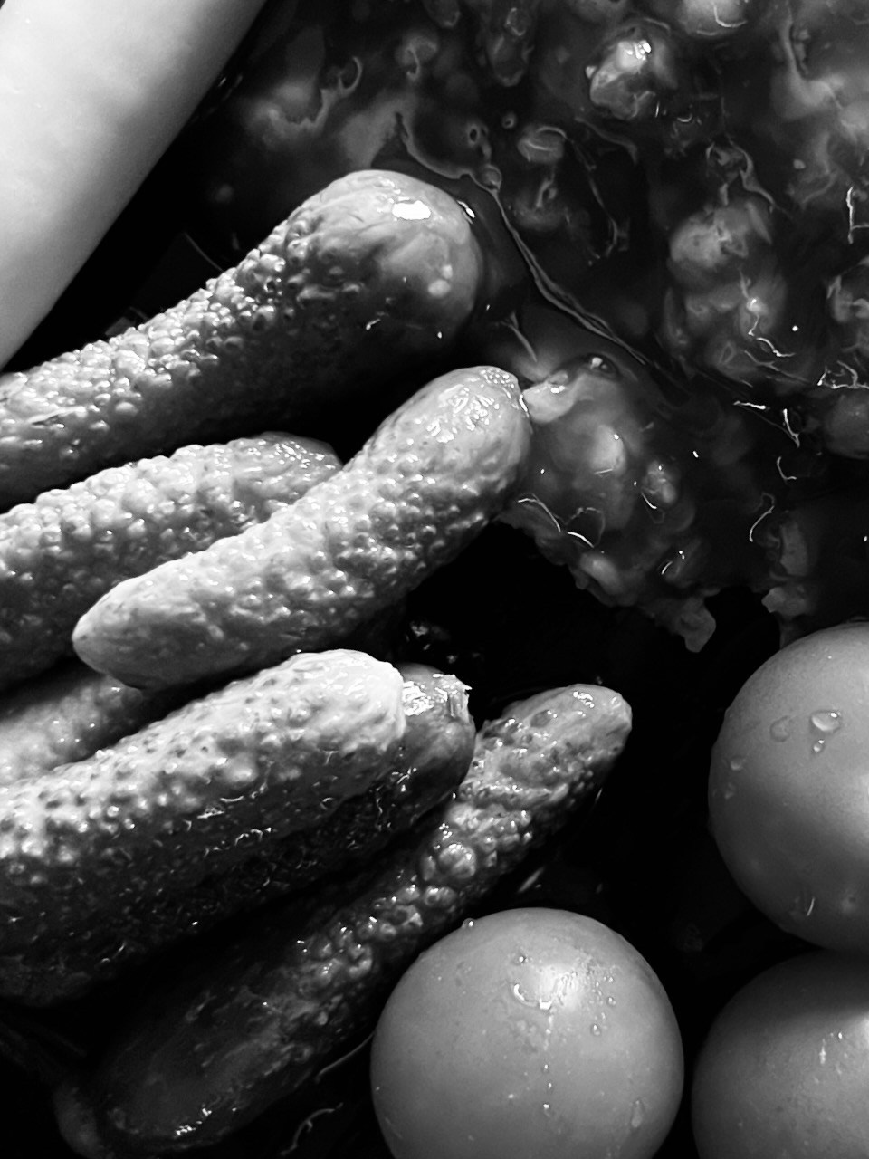 Mindful eating / Осознанное питание. Художник Катерина Копейкина / Artist Katerina Kopeikina