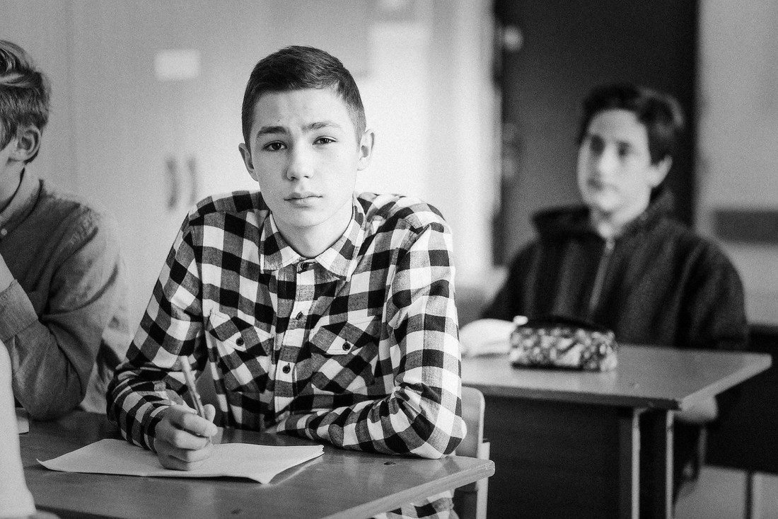 Фоторепортаж со школьного урока 4-го класса. Репортажный фотограф Борис Геер