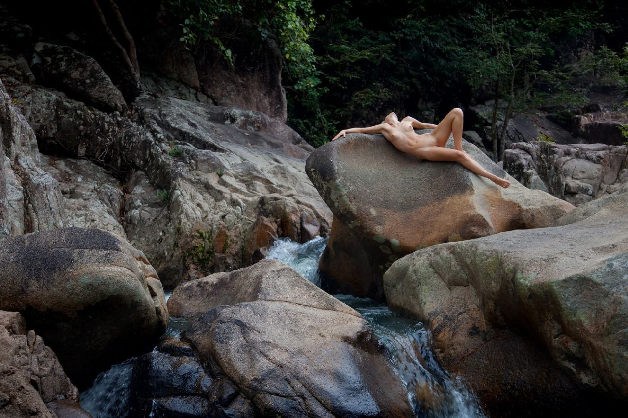 Обнаженная пластическая фотография. Мастерская Демченко