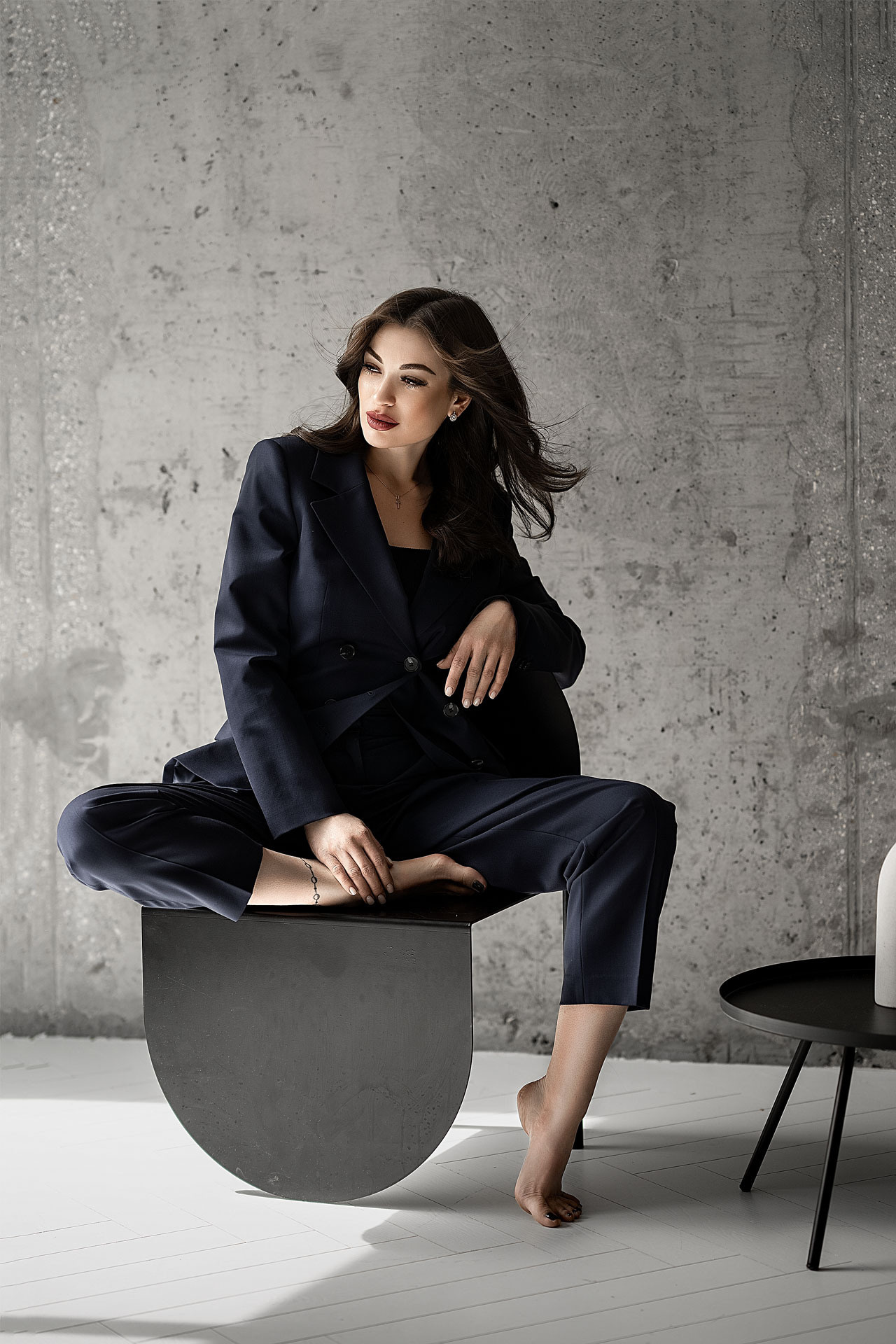 Женский портрет. Фотограф беременности женского портрета love story низкий ключ