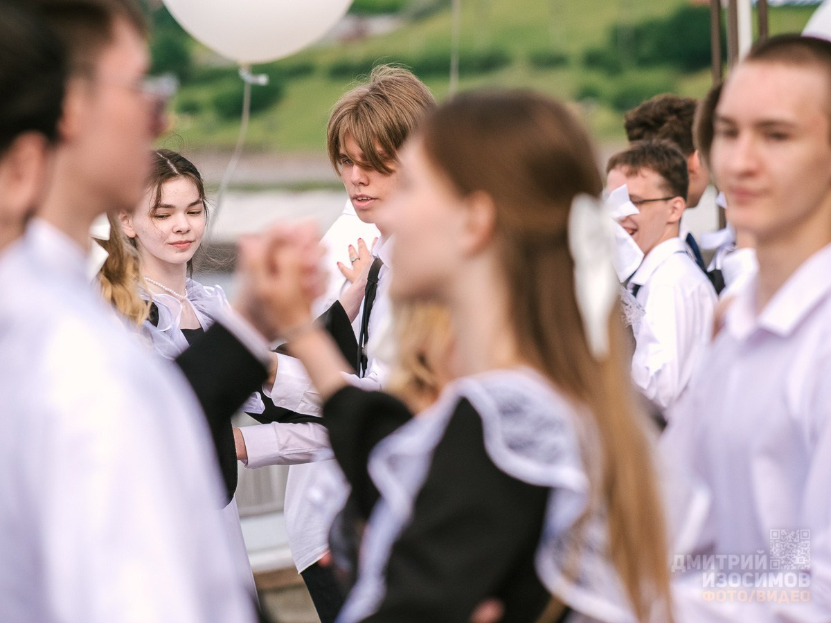 Школьный вальс выпускников