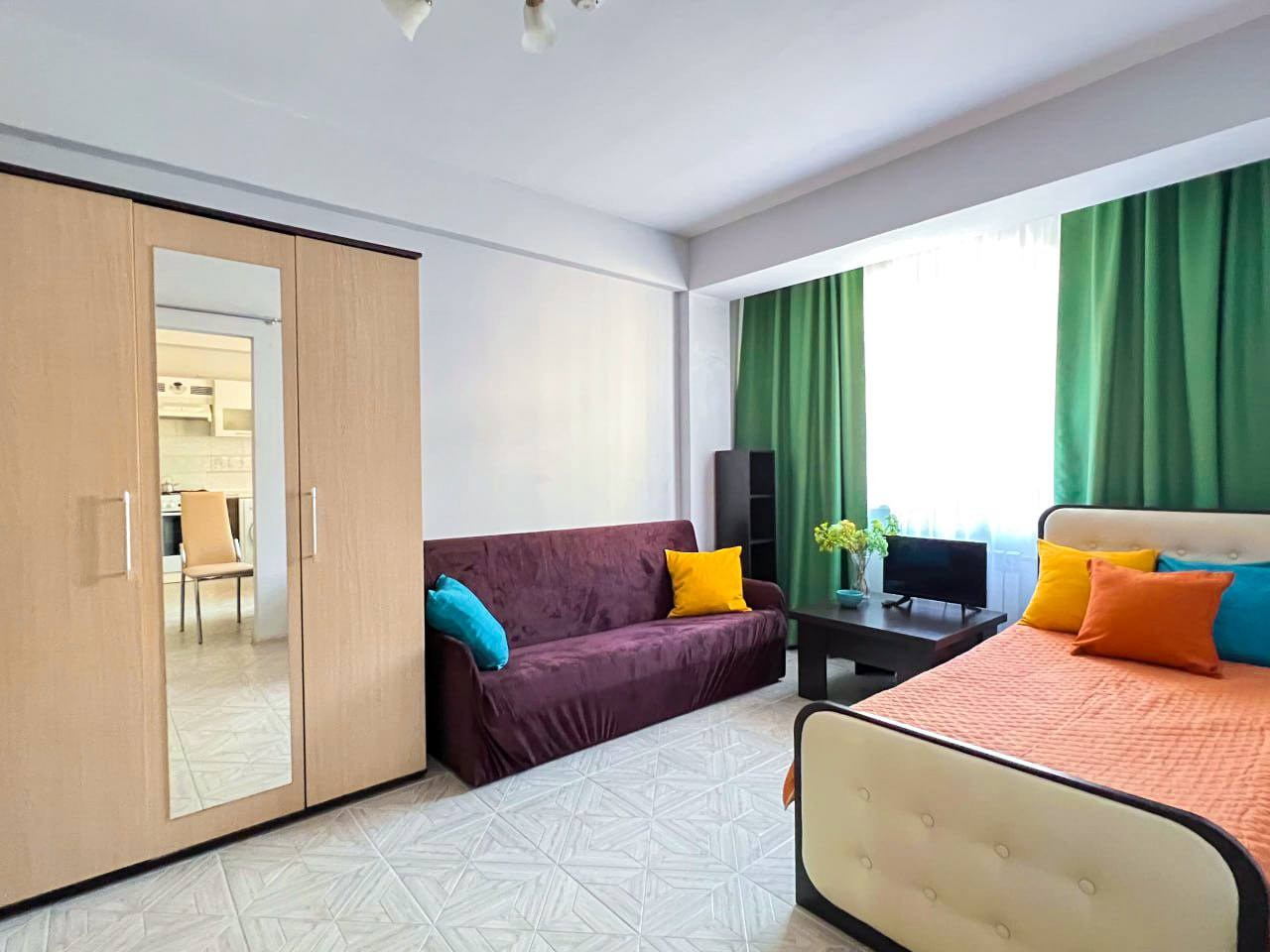 Квартира в самом центре Красной Поляны на большую компанию. Квартиры посуточно, длительно в Сочи, LARA APART GROUP