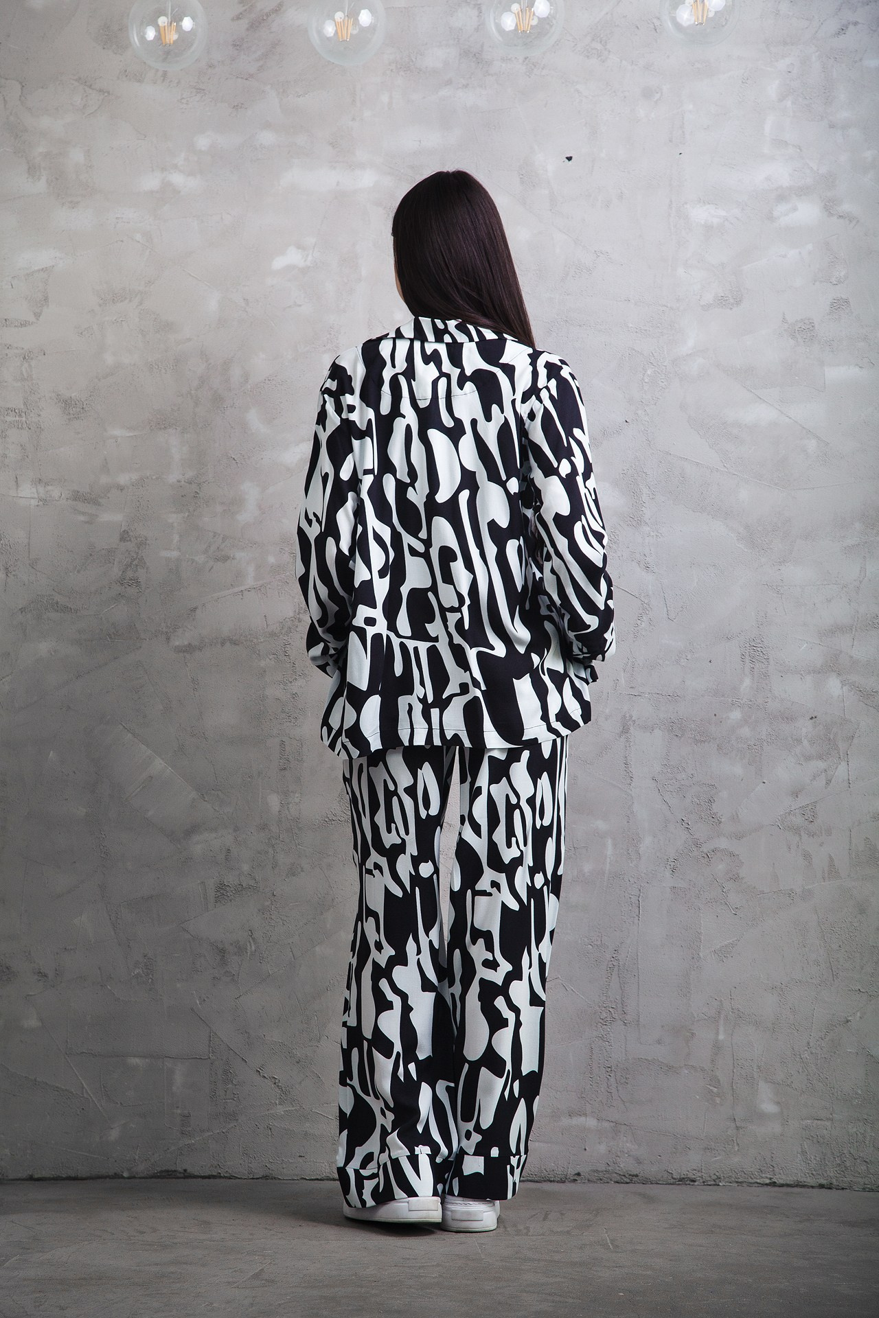 Реклама женской одежды. Натан Супервайзер по Продакшену