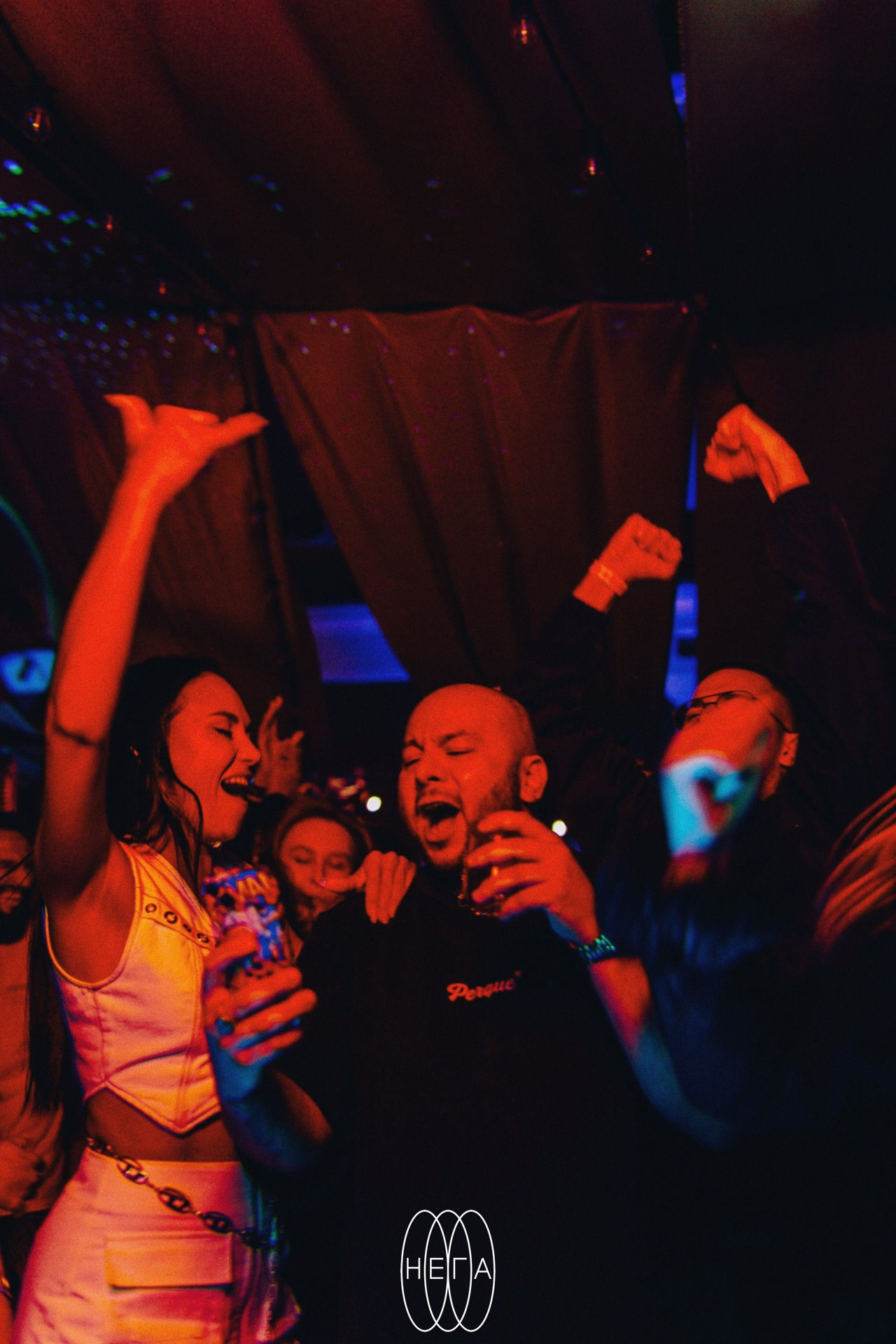 Ночная жизнь Смоленска. Фотограф | Михаил Буш Смоленск