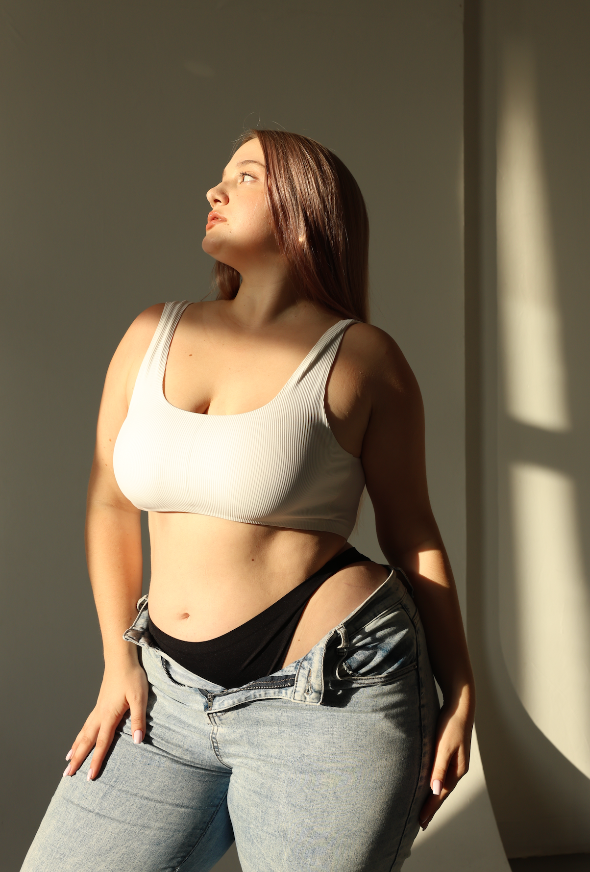 Настя М, 52-54 р-р, 175 см. KED Production — продакшн из СПб. Создаём фото, видео и контент, который помогает брендам и селлерам продавать больше