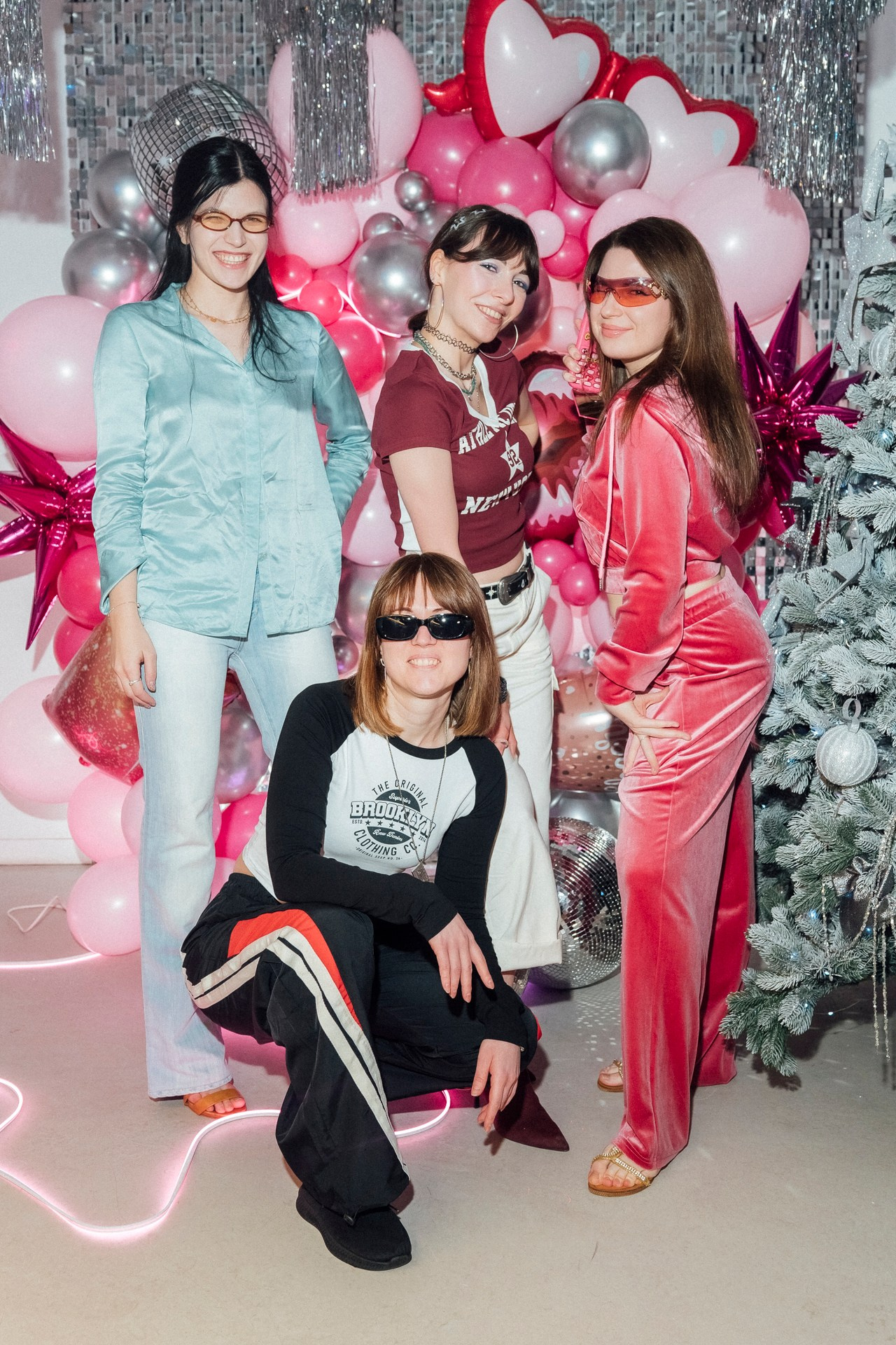 Новый год в стиле 90-х. Фотограф Перминов Никита СПБ