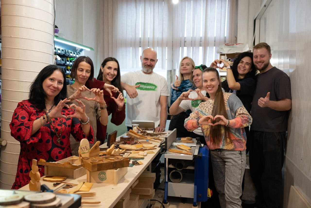 Съемка для мастерской «LIFEforWOOD» 📸+🎬. Видеограф / Фотограф  — Яна Спащанская