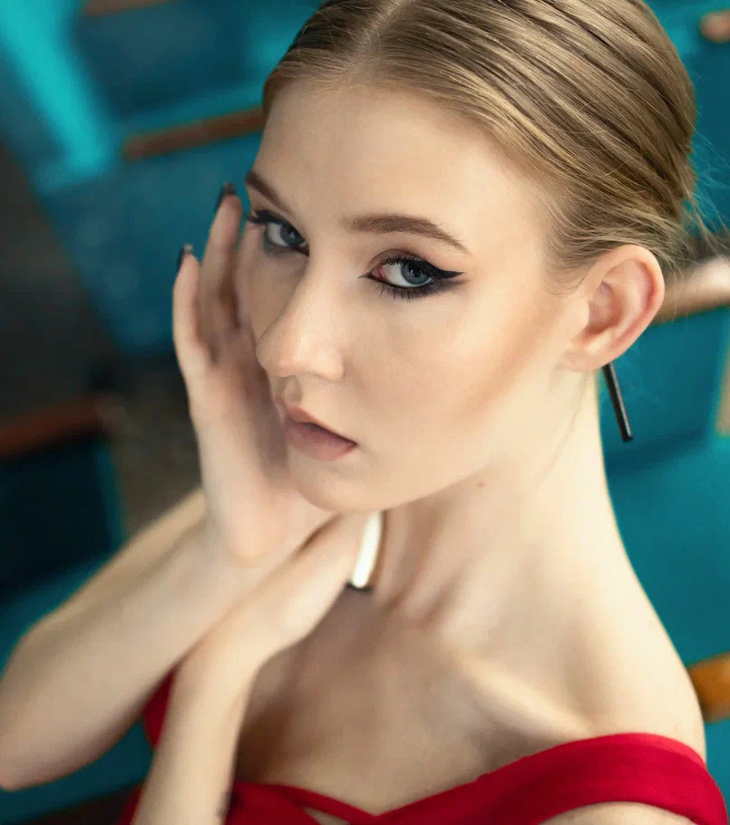 Женский портрет. Яркая серия. Семейный фотограф, детский фотограф, контент съемка в Москве Лика Ше