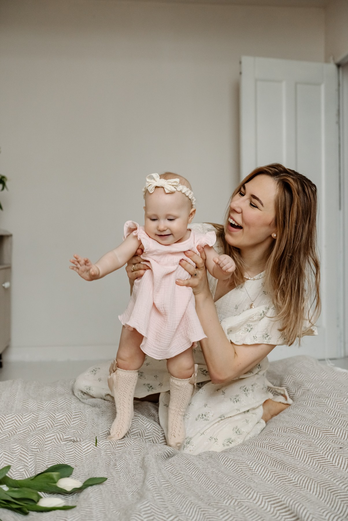 Семейная фотосессия с тюльпанами. Свадебный и семейный фотограф в Санкт-Петербурге Елена Худякова