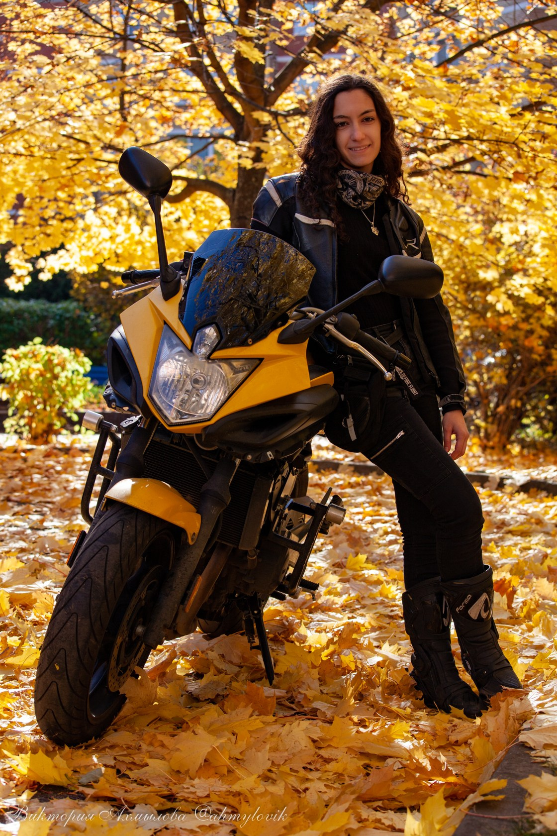 Алина Вартанова (Yamaha Diversion F 600). Виктория Ахмылова. Фотограф в Москве