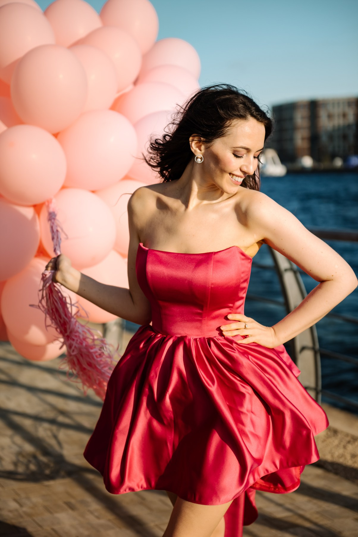 Индивидуальная. На заливе с шарами. Свадебный и сеейный фотограф в Санкт-Петербурге Елена Худякова