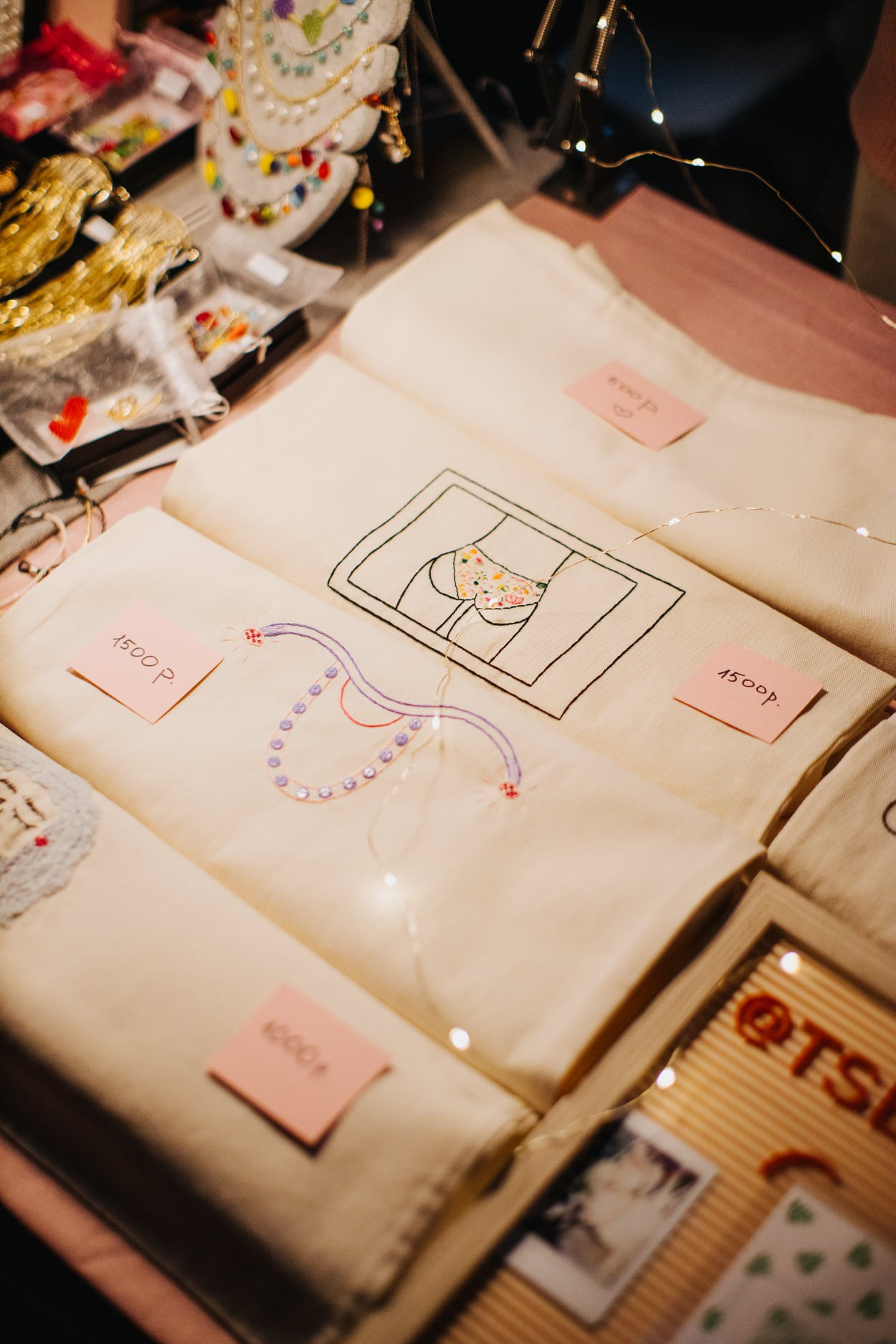 20–21 ноября 2021 на Трёхгорной мануфактуре / фото Валерий Белобеев. Фотоотчеты «Ламбада-маркета»