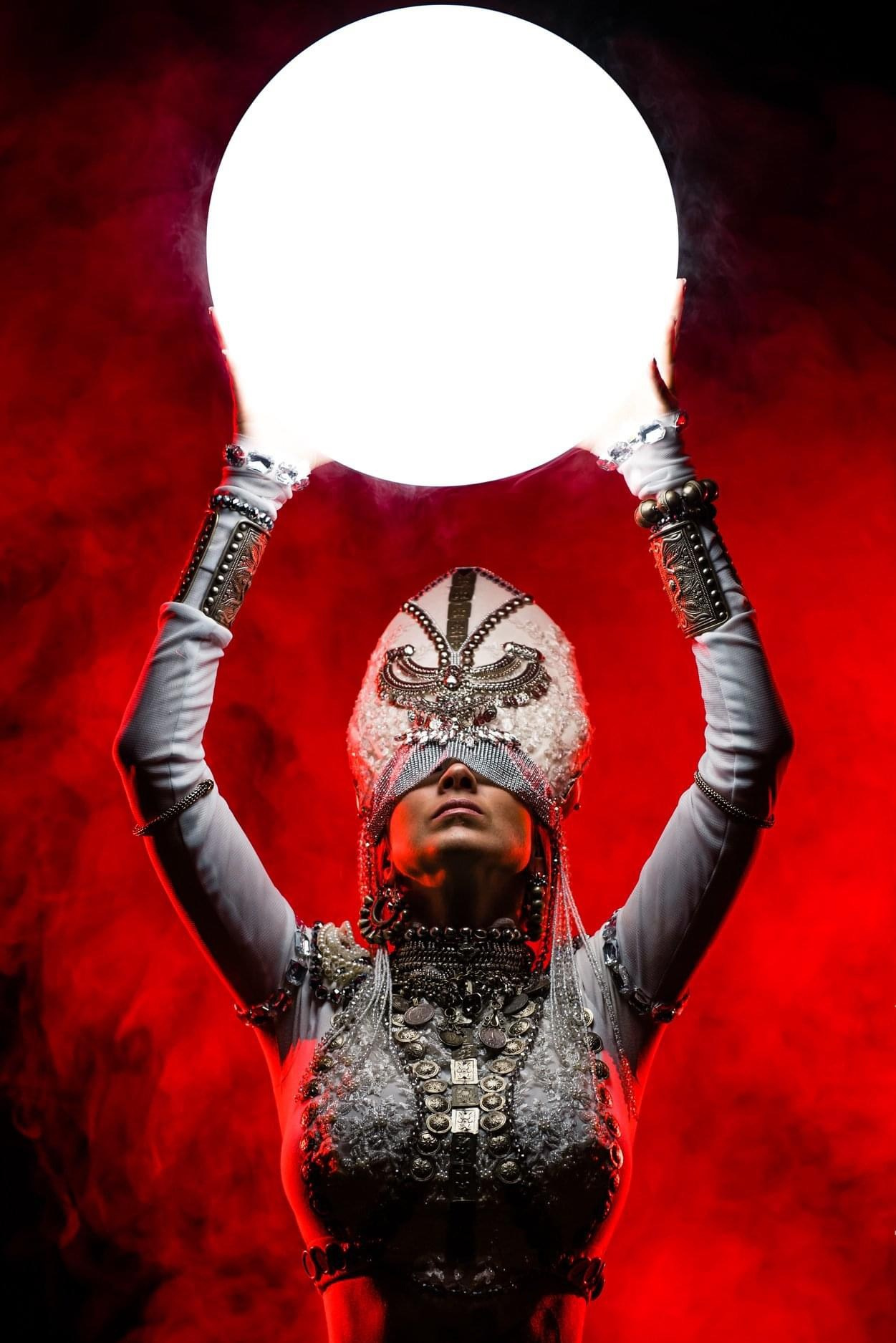 Фотосессия «Guiding Light». Художник по свету Максим Сергачев