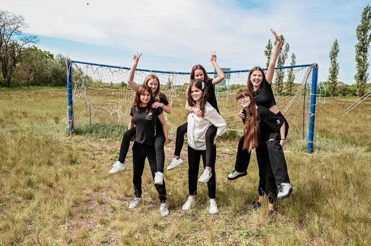 Школьная съёмка улица лайф. Фотограф Алёна Мил