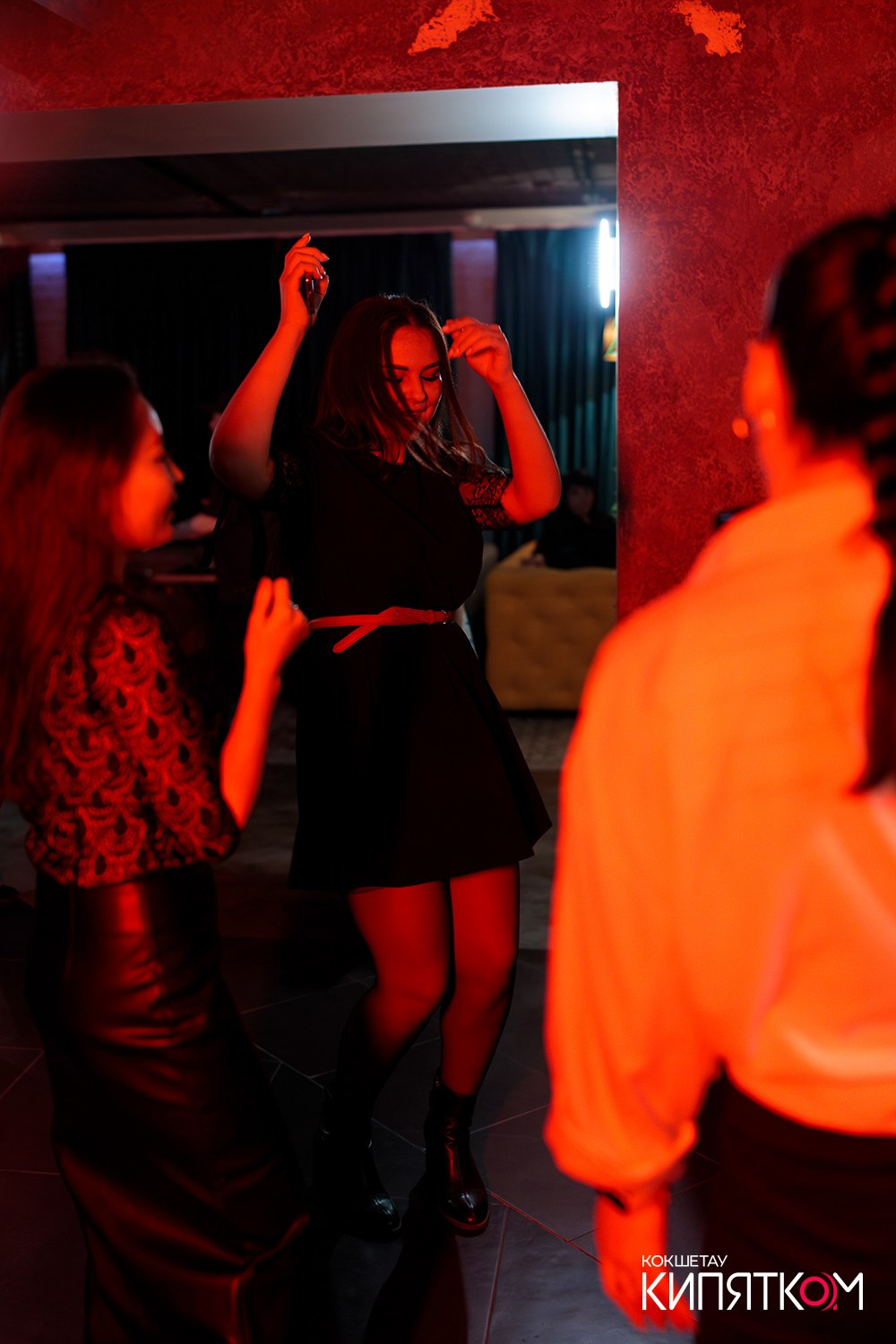 ШАШЛЫЧНЫЙ ДВОР. КИПЯТКОМ КОКШЕТАУ